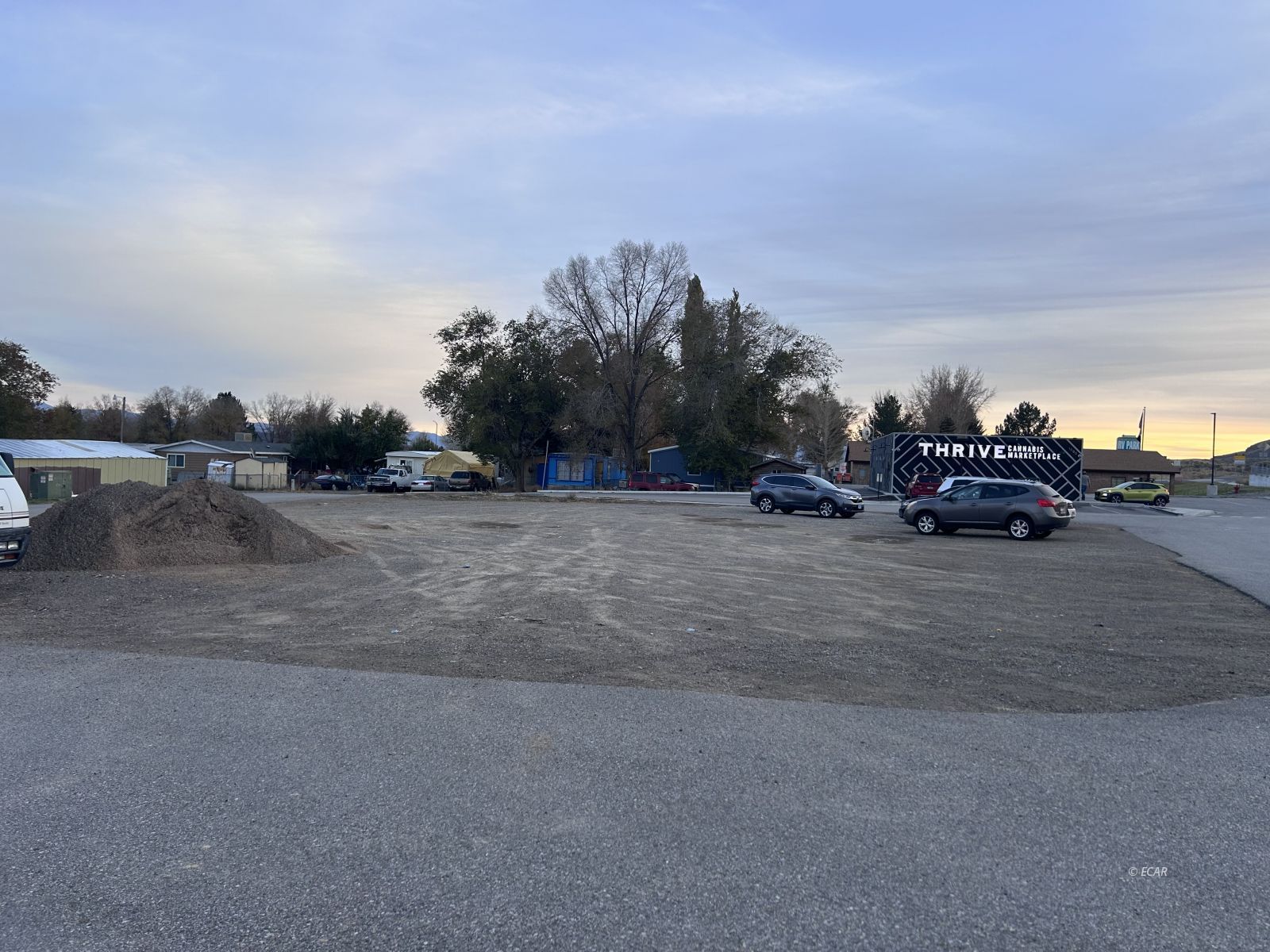 Royal Drive Property Photo 2