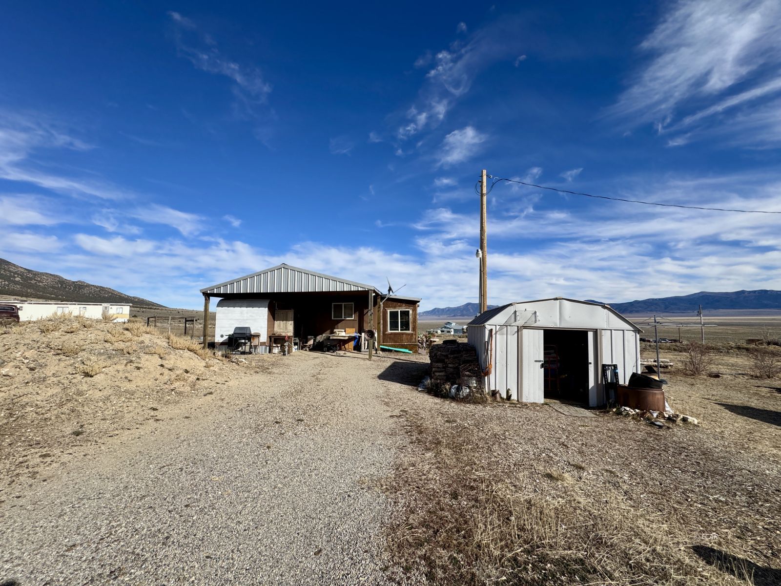 9 N Thompson Street Property Photo 4