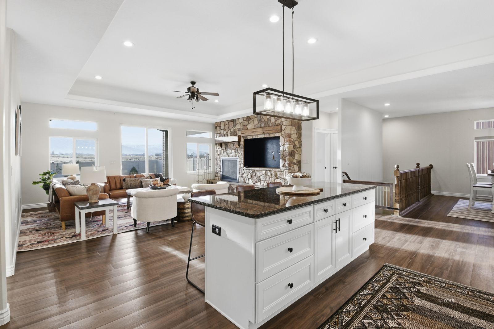 22 Gallinas Drive Property Photo 13