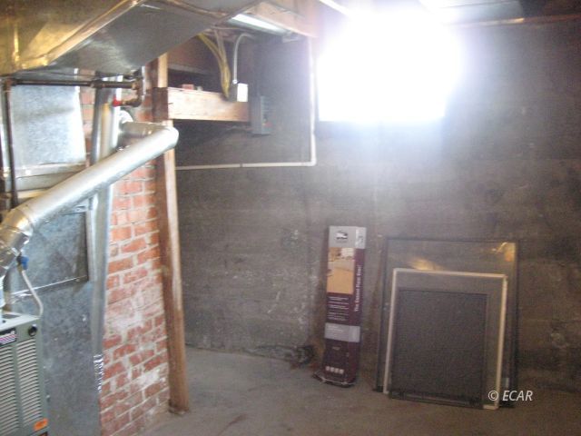 268 5th Street Property Photo 32