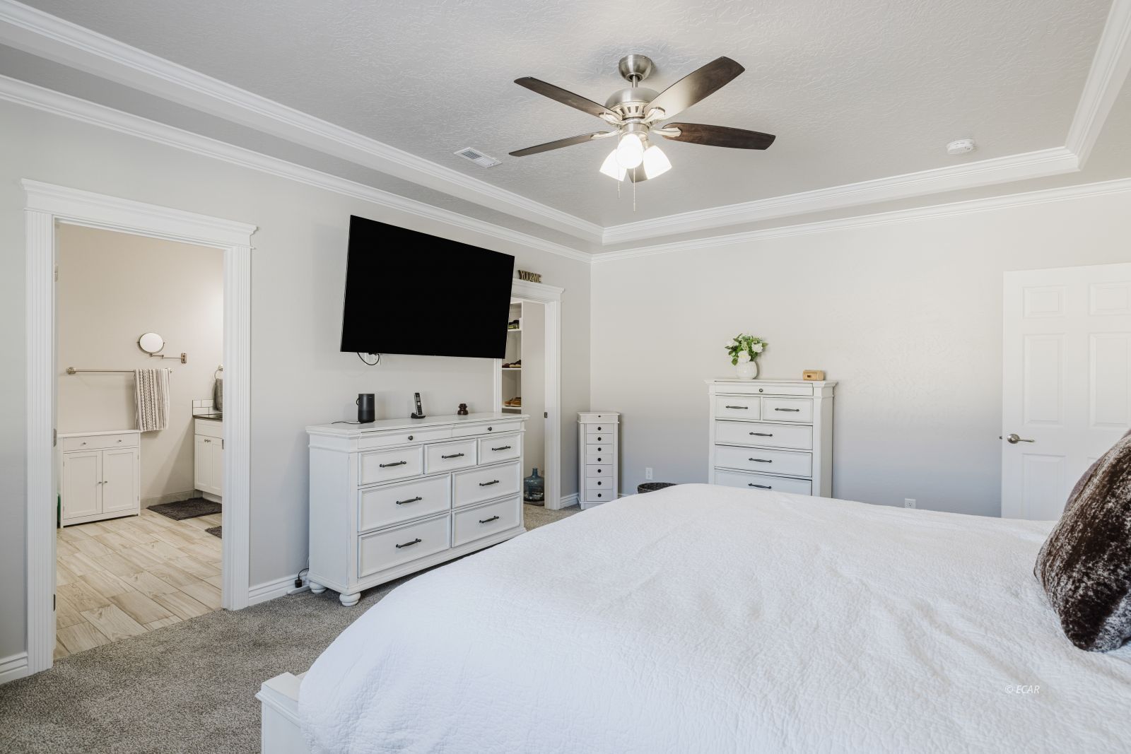 747 Pioneer Way Property Photo 22