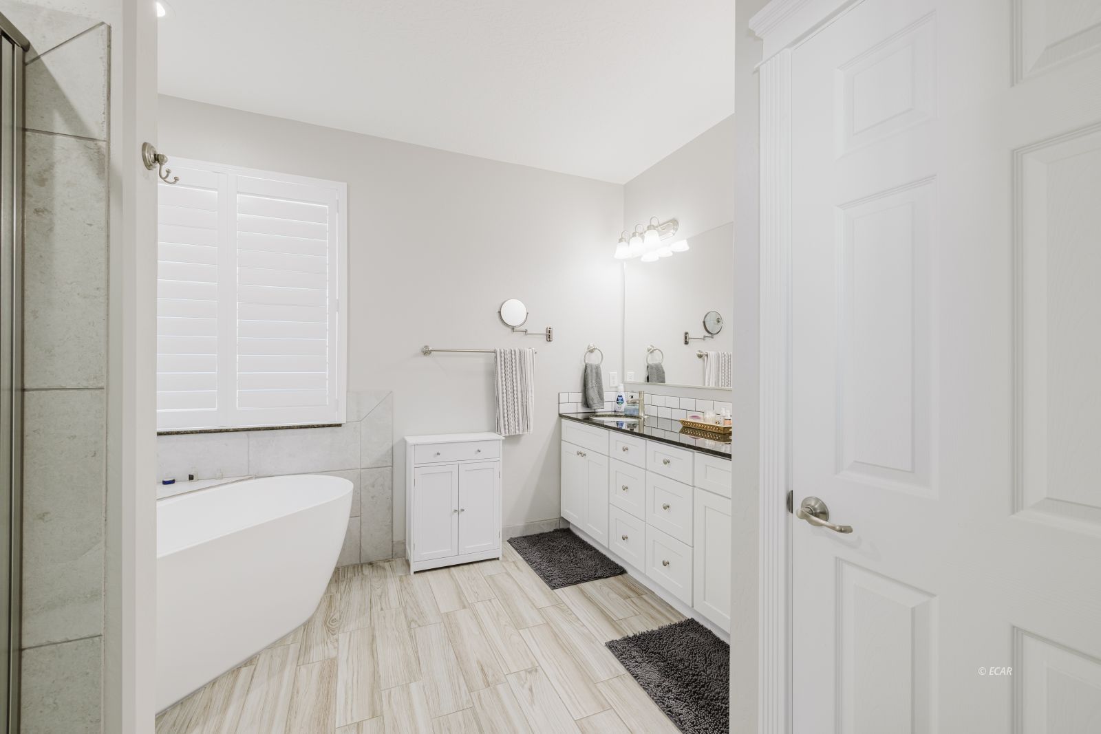 747 Pioneer Way Property Photo 24