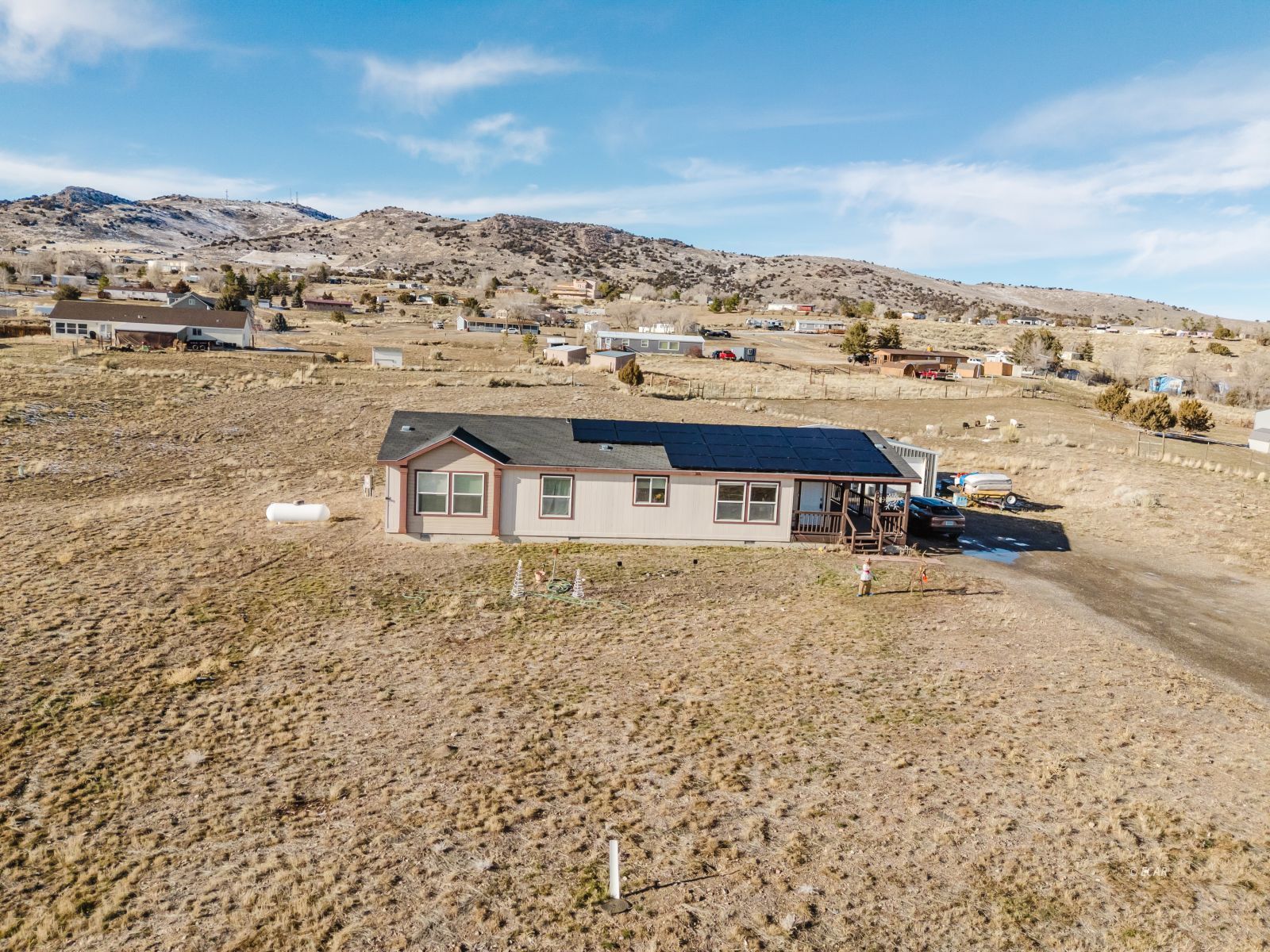 476 Jasper Drive Property Photo 4