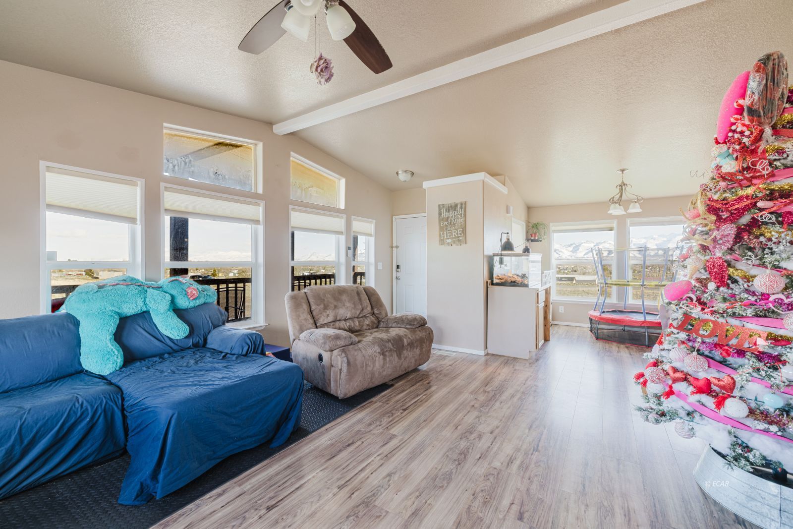 476 Jasper Drive Property Photo 10