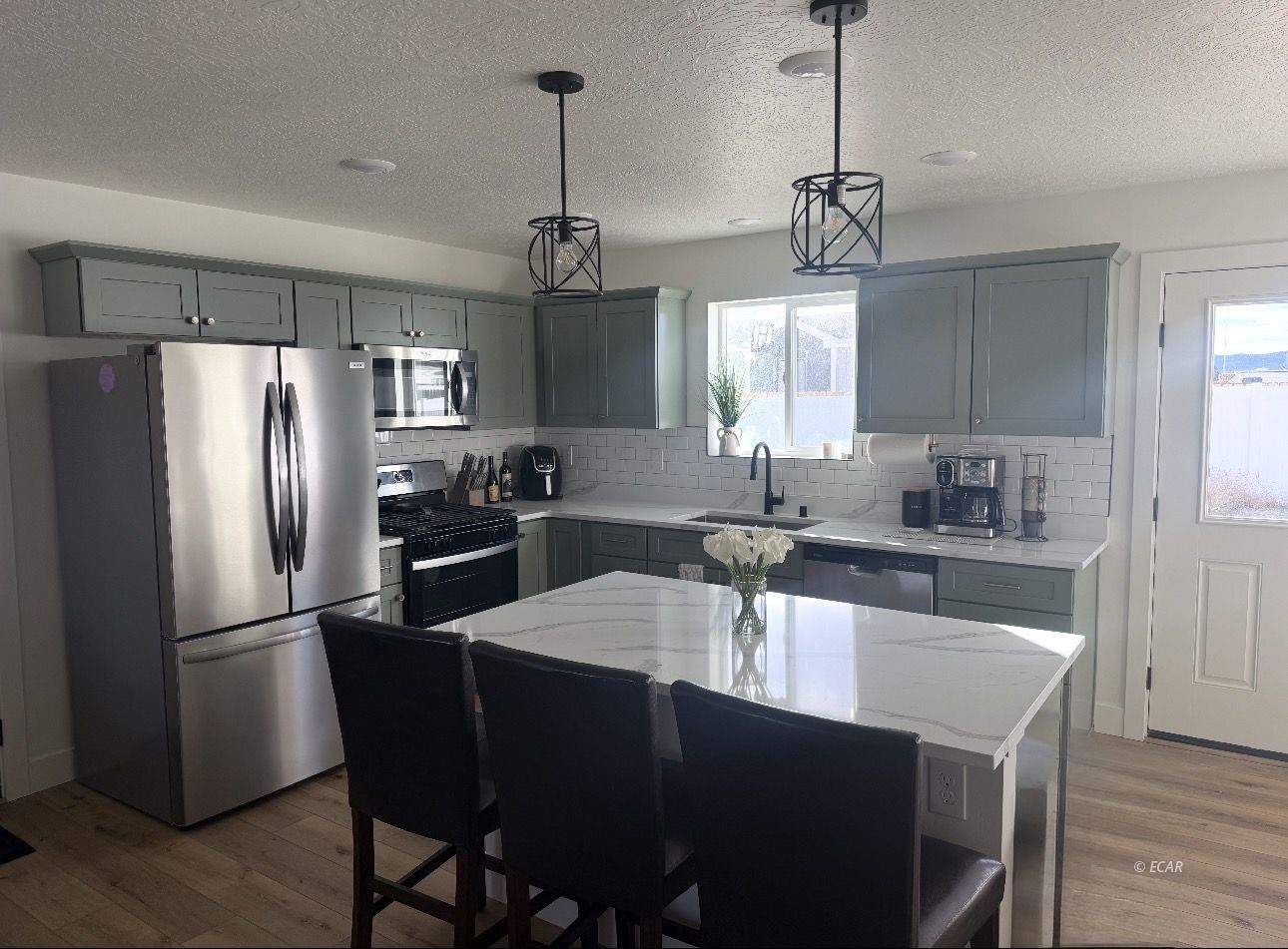 1250 Primrose Lane Property Photo 4