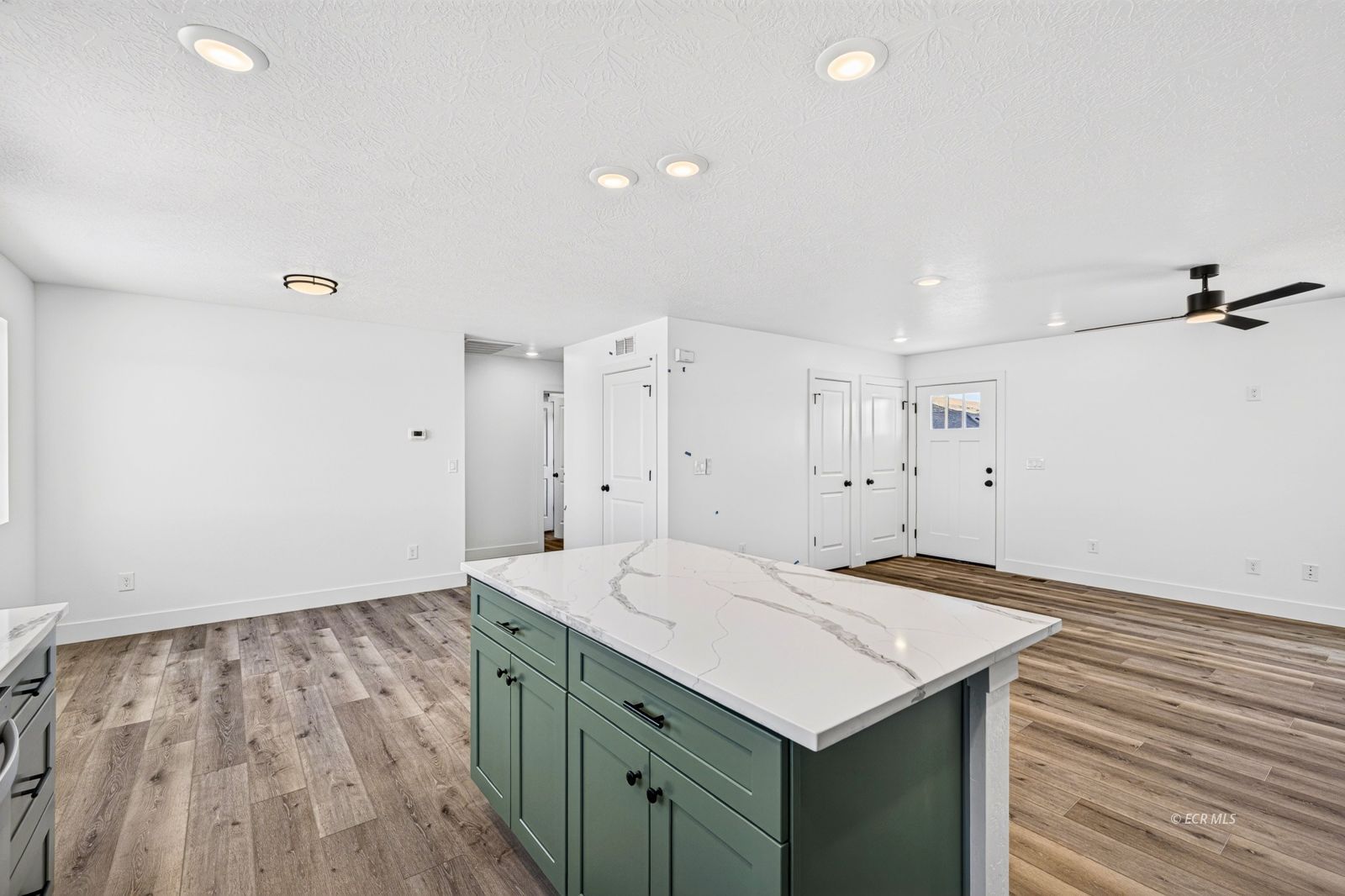 1250 Primrose Lane Property Photo 13