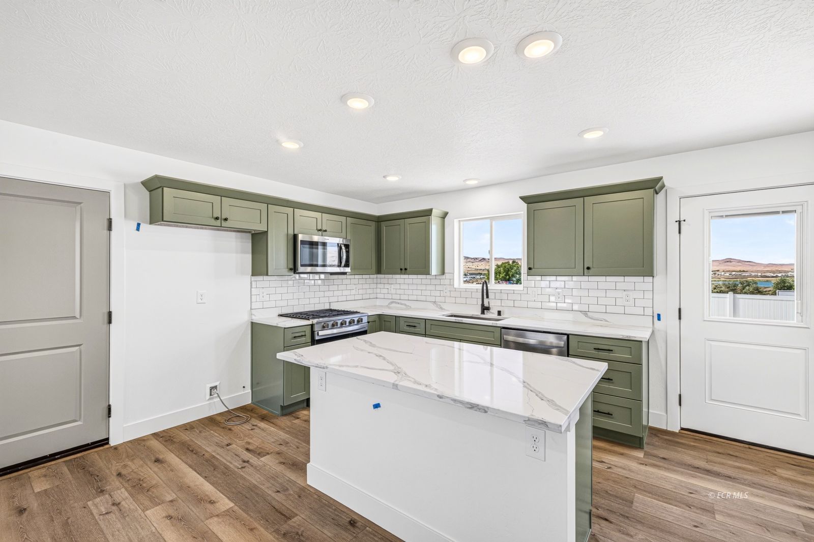 1250 Primrose Lane Property Photo 16