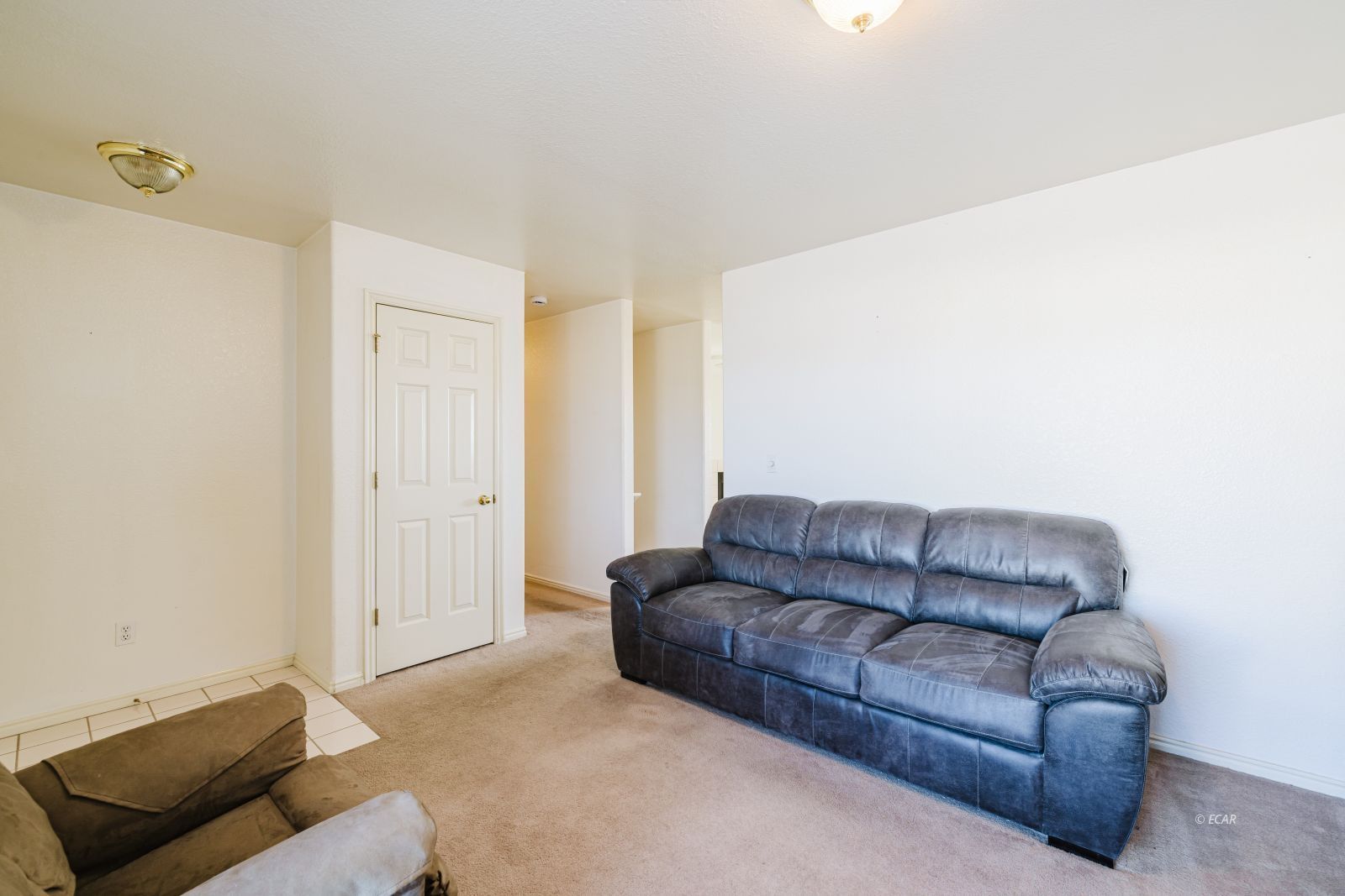 3534 Enfield Avenue Property Photo 5