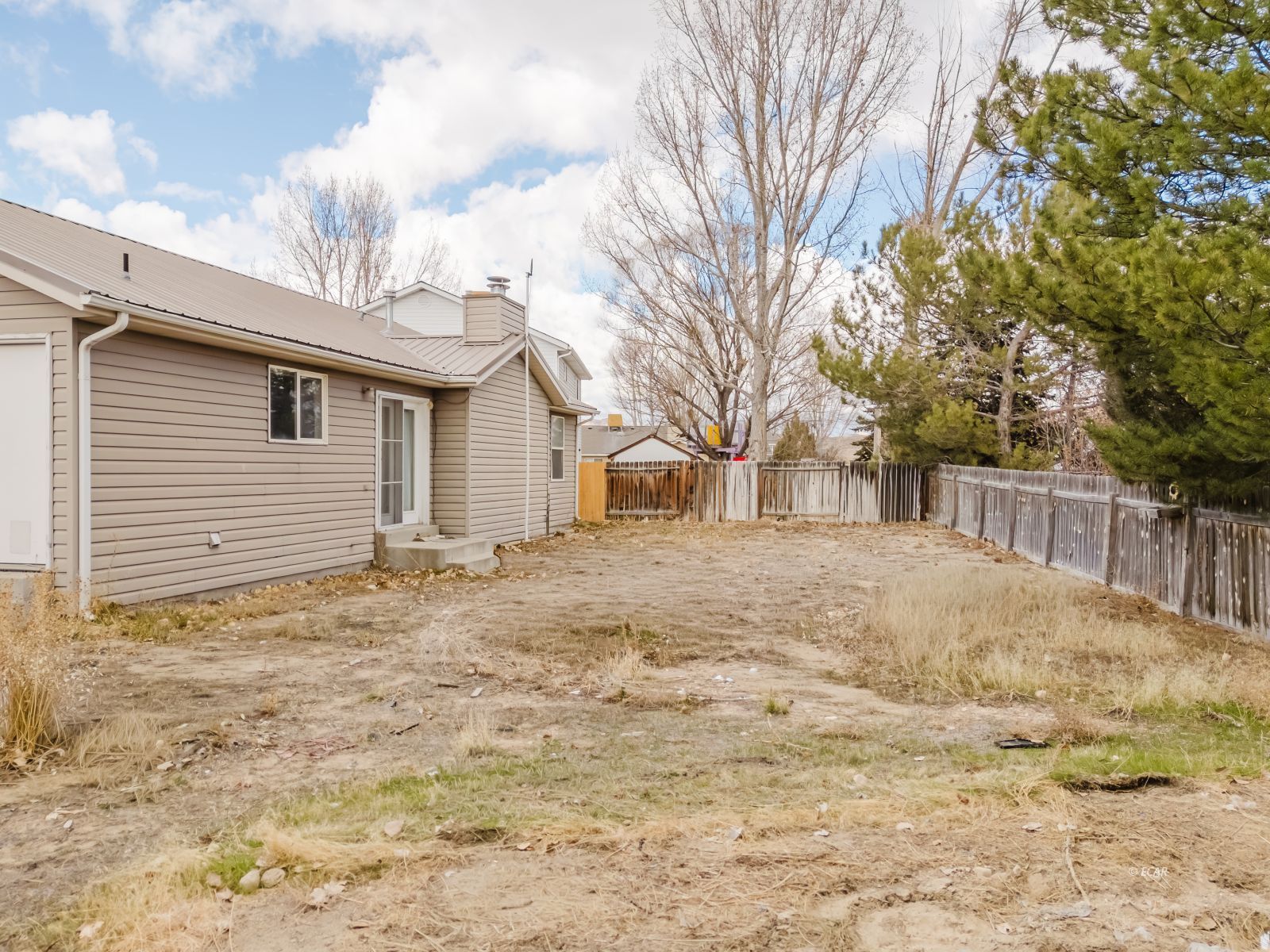 3534 Enfield Avenue Property Photo 29