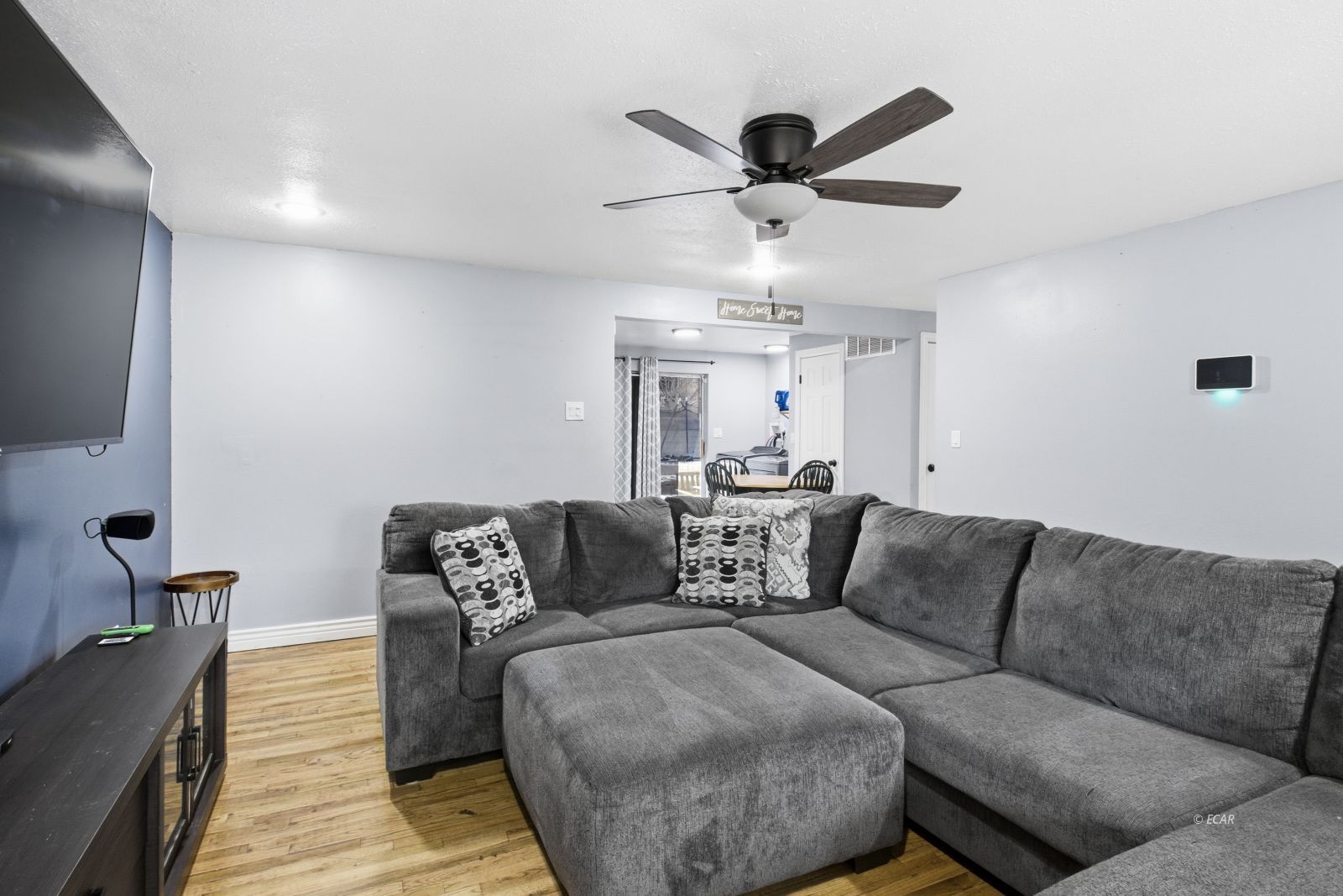 2084 Golf Drive Property Photo 6