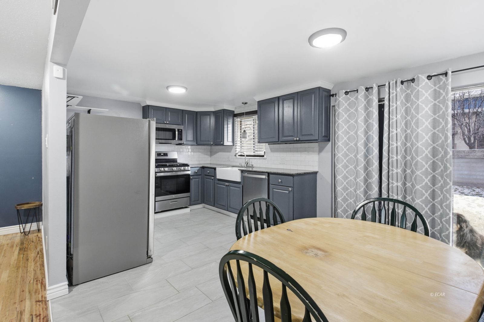 2084 Golf Drive Property Photo 7