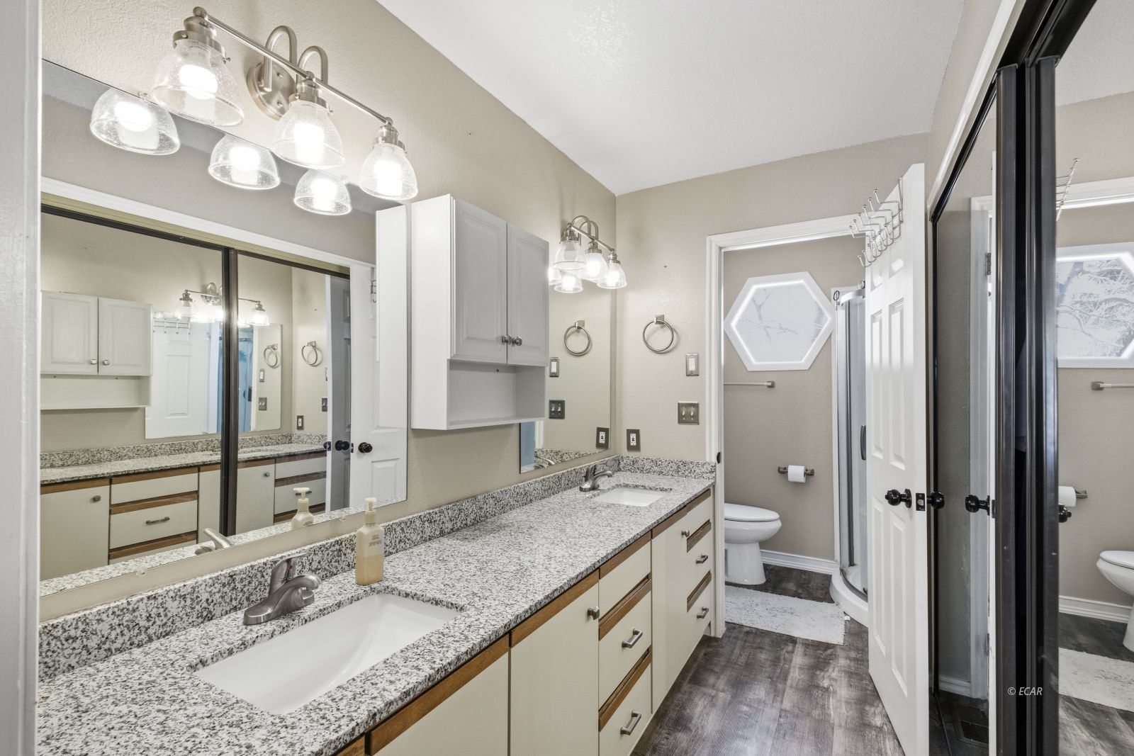 565 Frisco Drive Property Photo 16