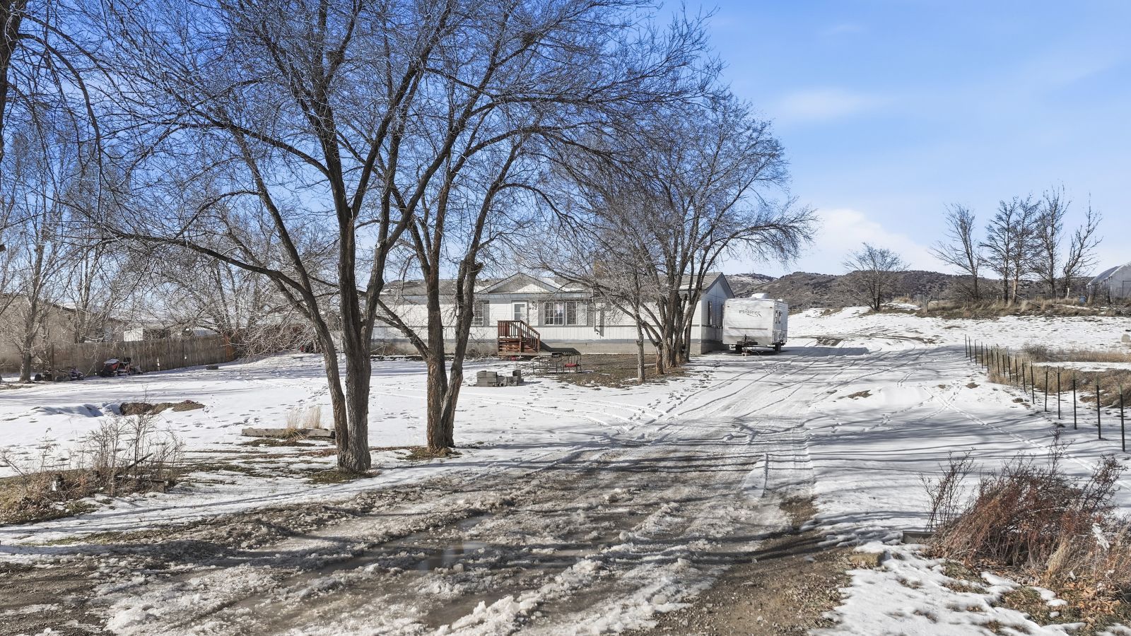 902 Spring Valley Parkway Property Photo 3