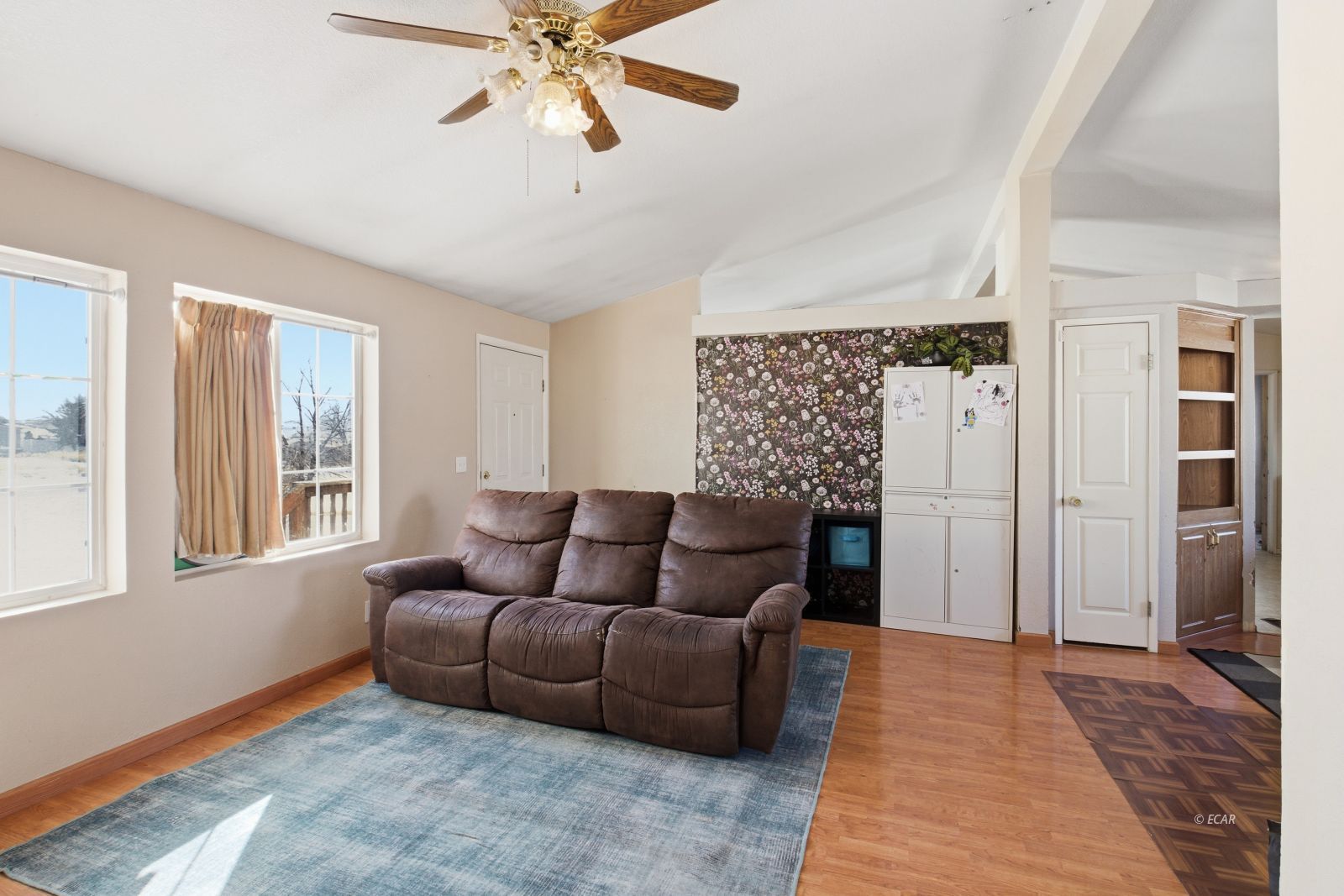 902 Spring Valley Parkway Property Photo 4