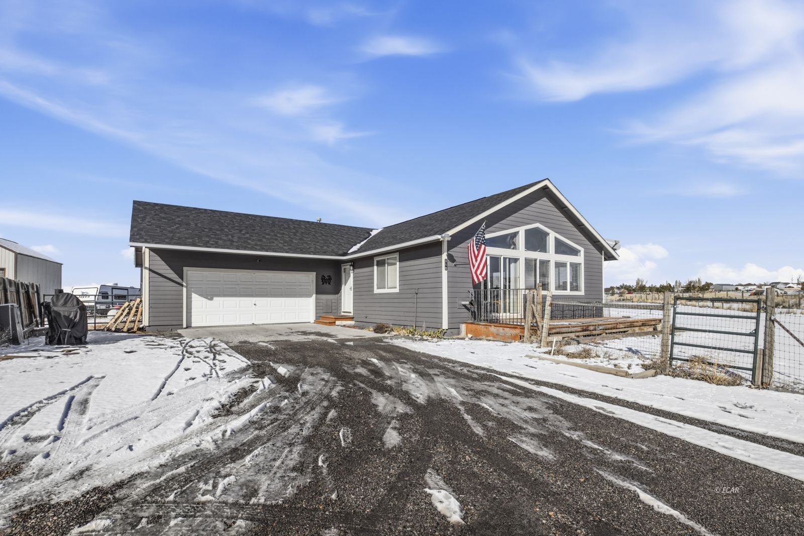 310 Oakmont Drive Property Photo 2