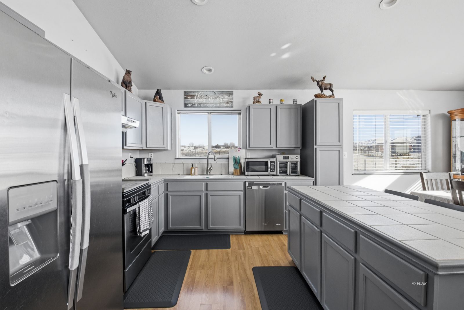 310 Oakmont Drive Property Photo 6