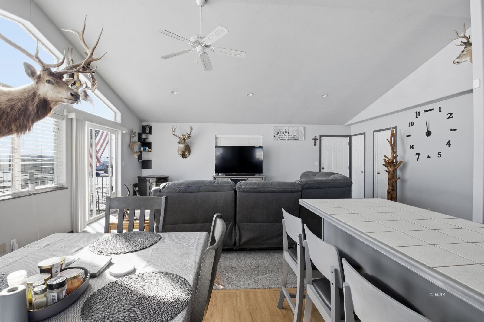 310 Oakmont Drive Property Photo 10