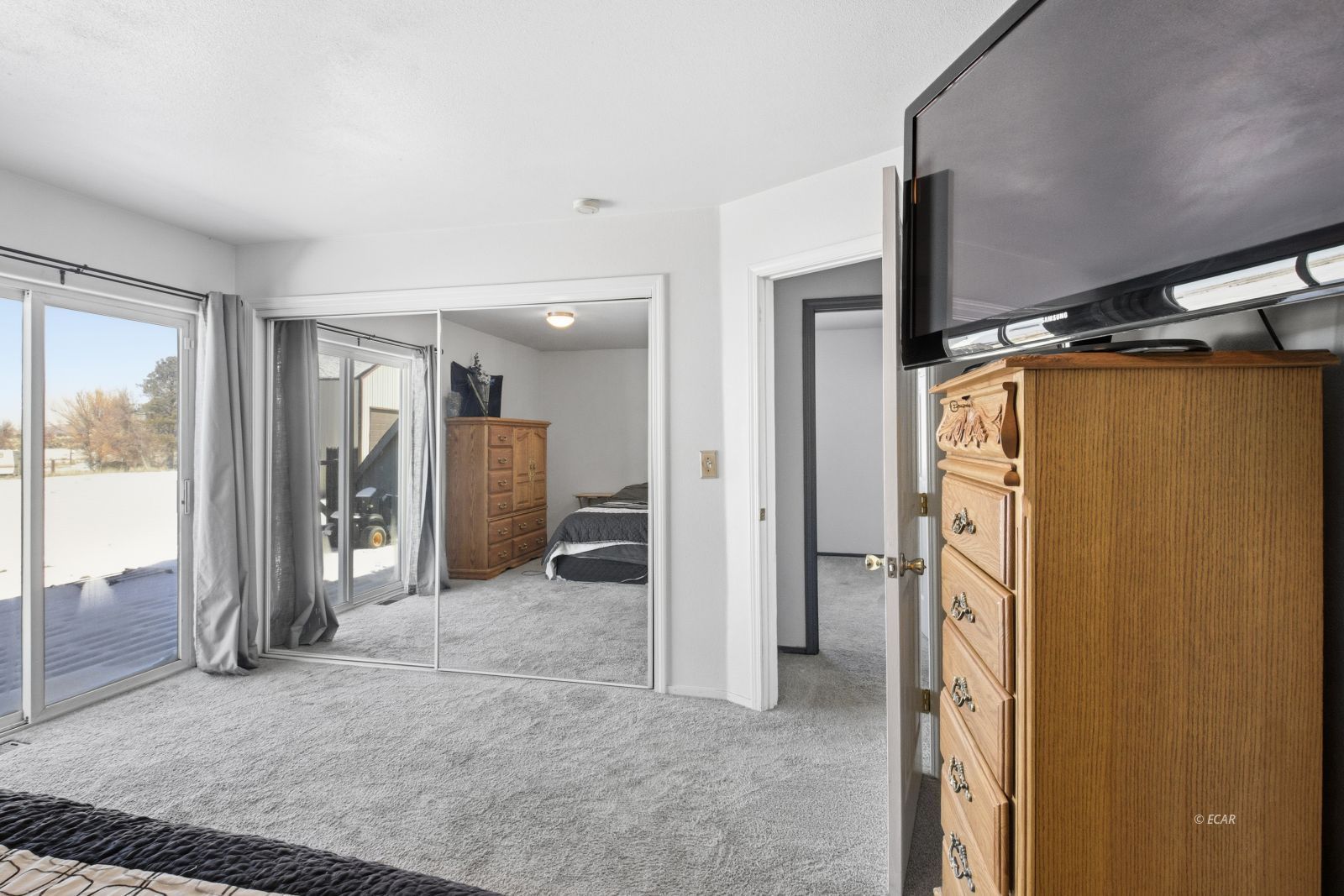 310 Oakmont Drive Property Photo 18