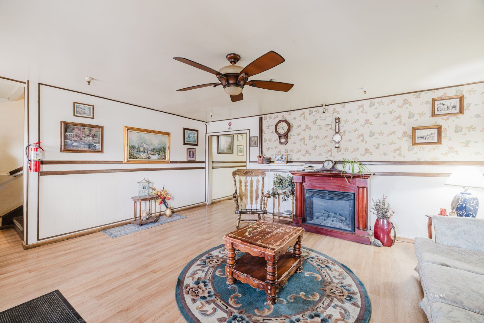 609 Main Street Property Photo 4