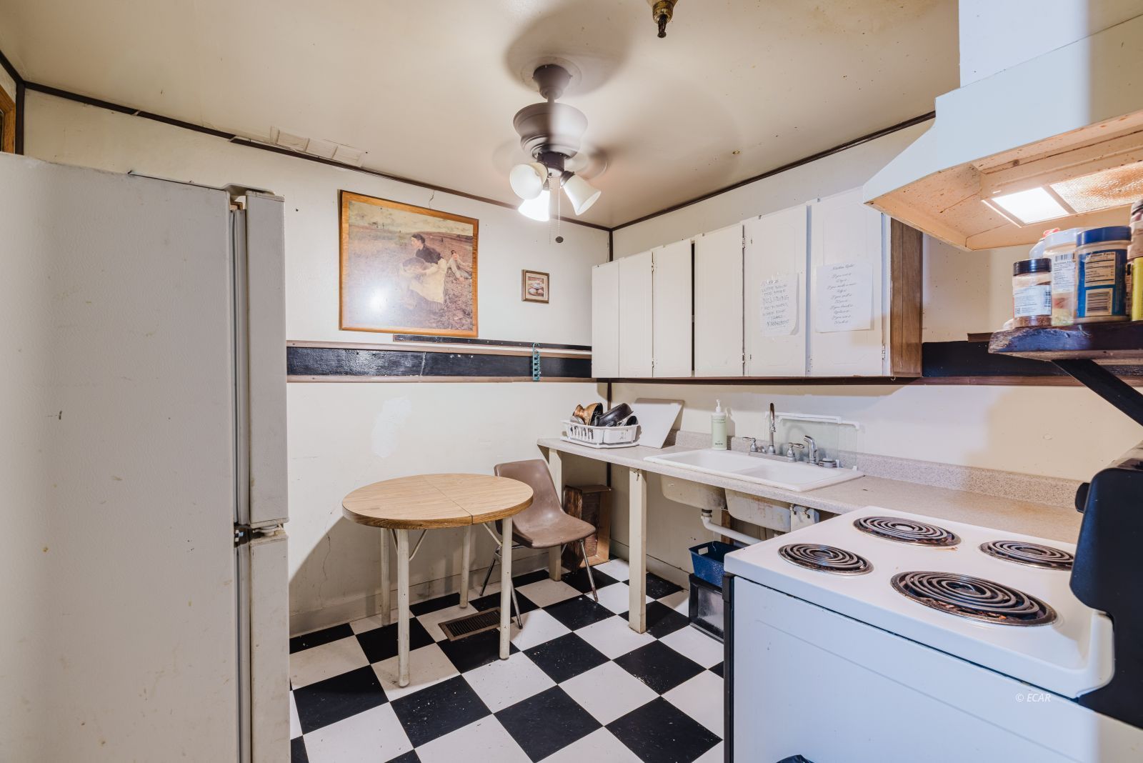 609 Main Street Property Photo 6