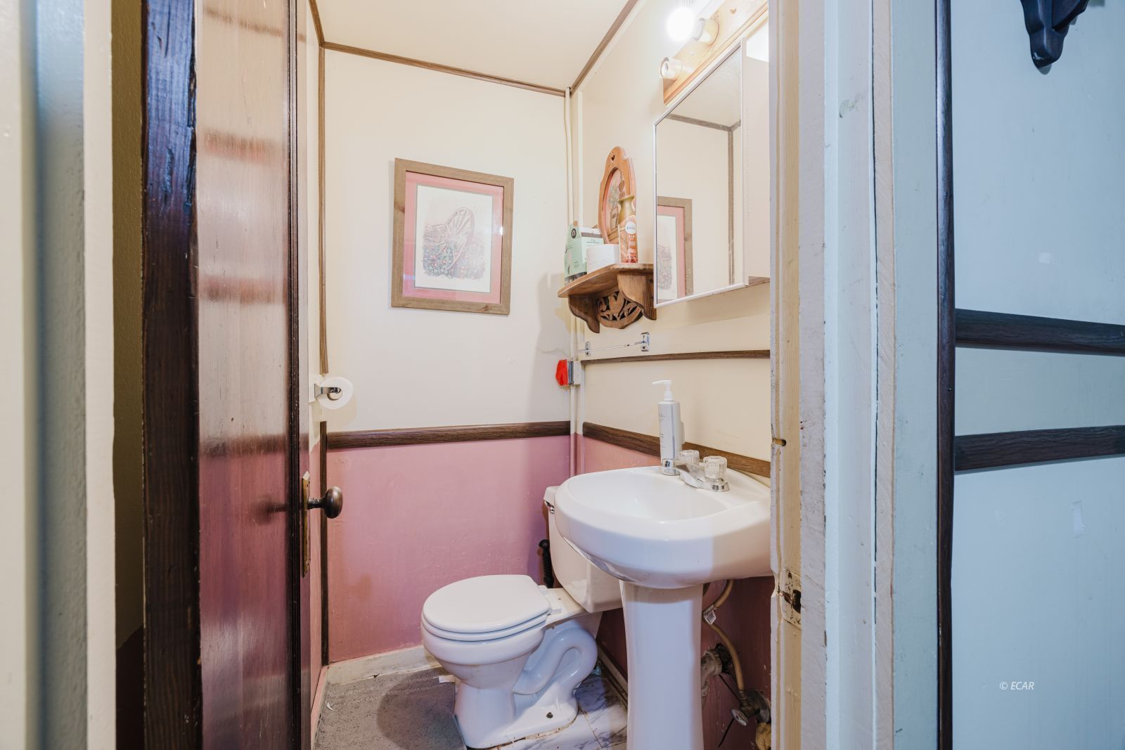 609 Main Street Property Photo 7