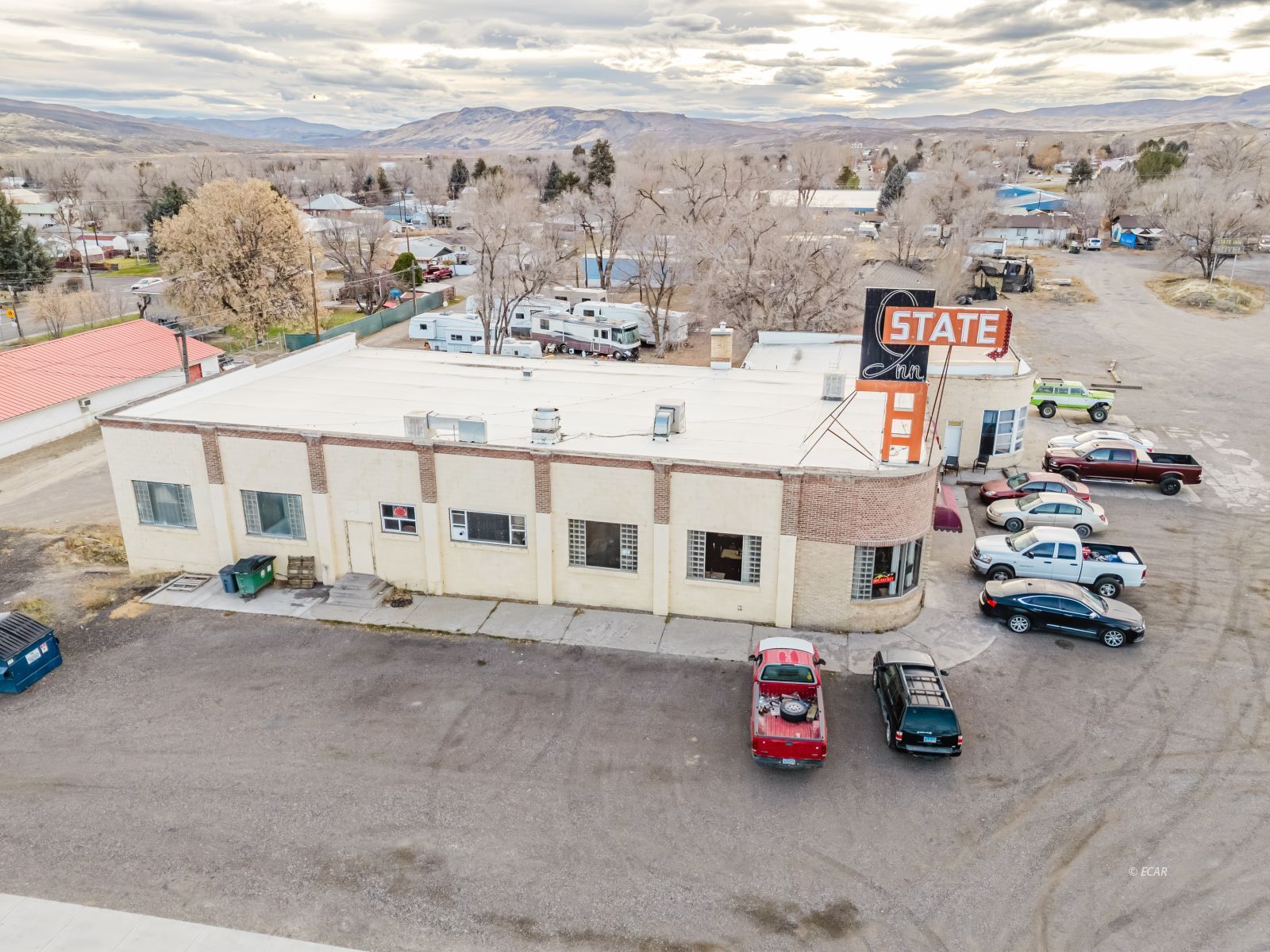 915 Chestnut Street Property Photo 6