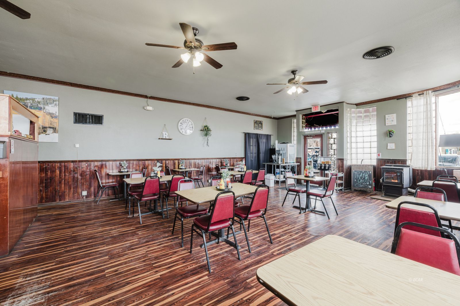 915 Chestnut Street Property Photo 9