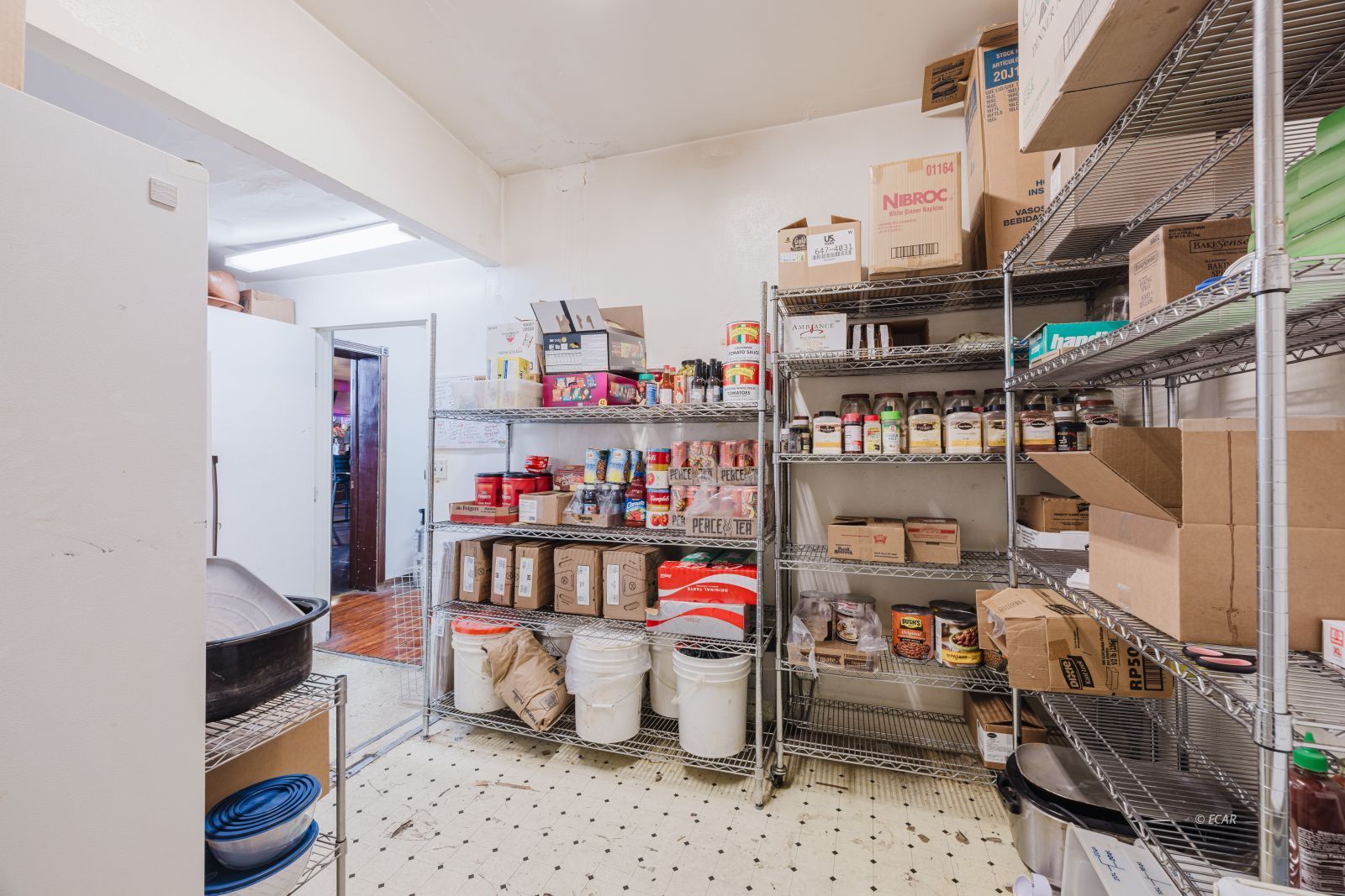 915 Chestnut Street Property Photo 35