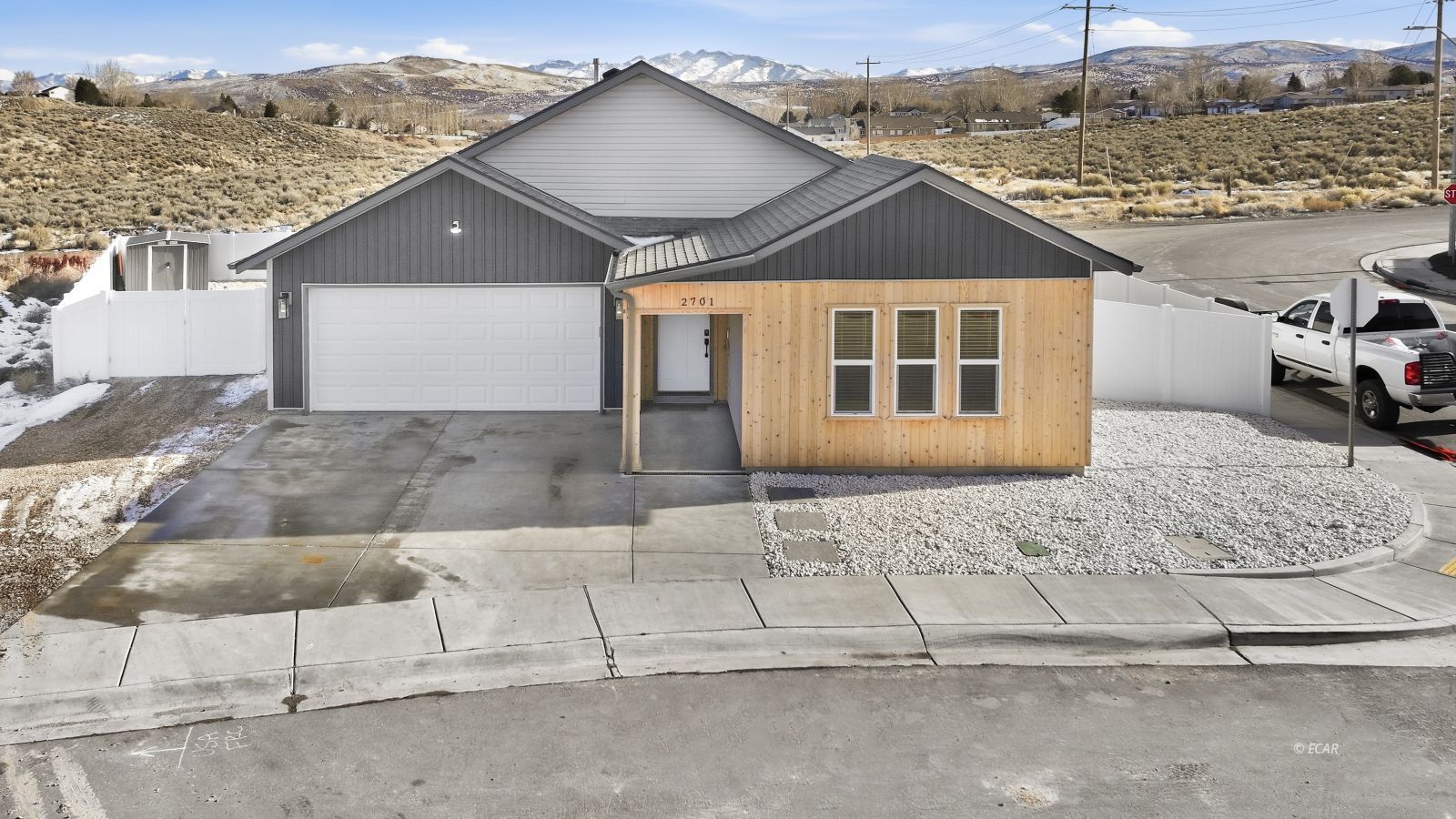 2701 Quartz Drive Property Photo 1