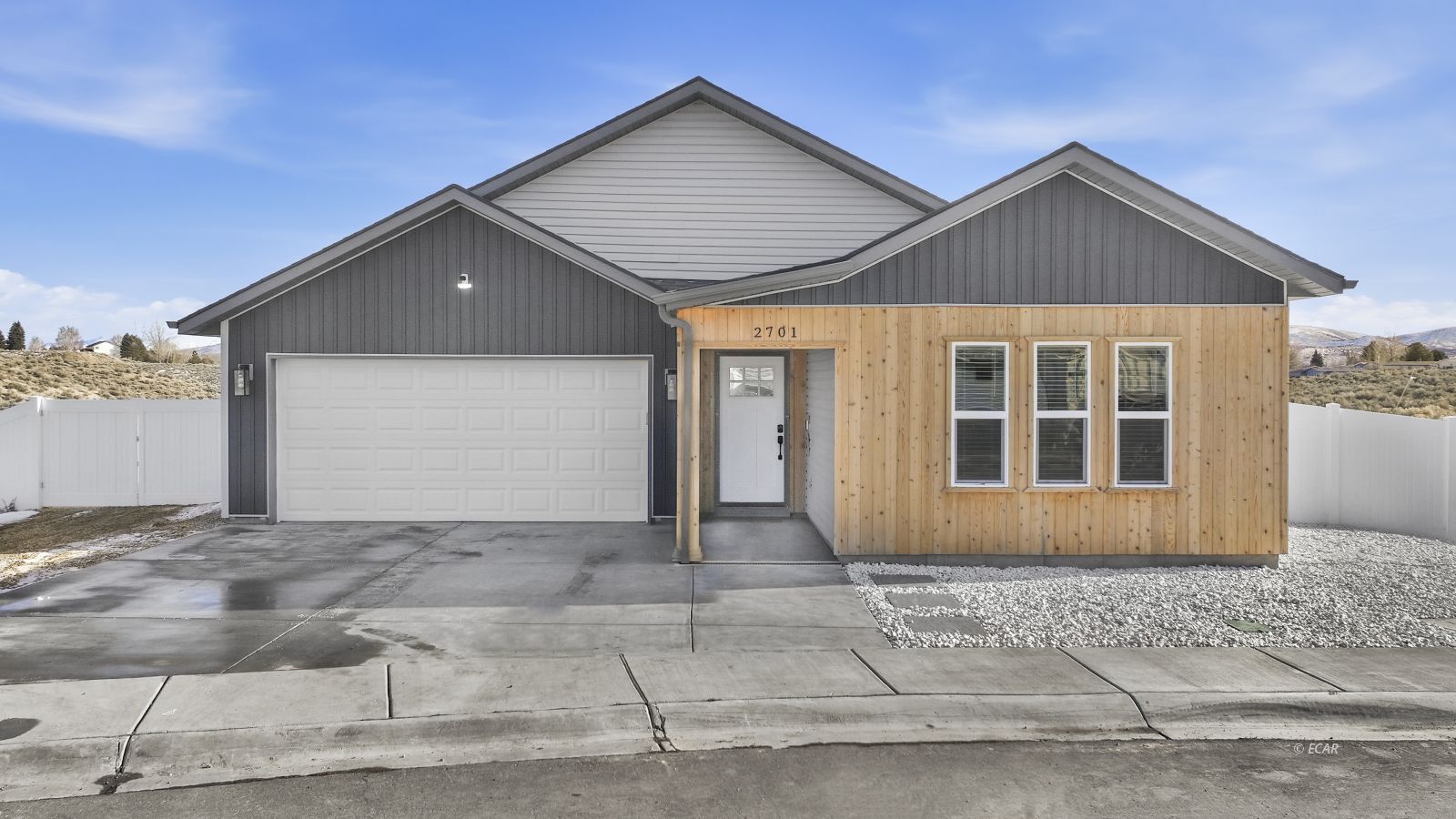 2701 Quartz Drive Property Photo 4