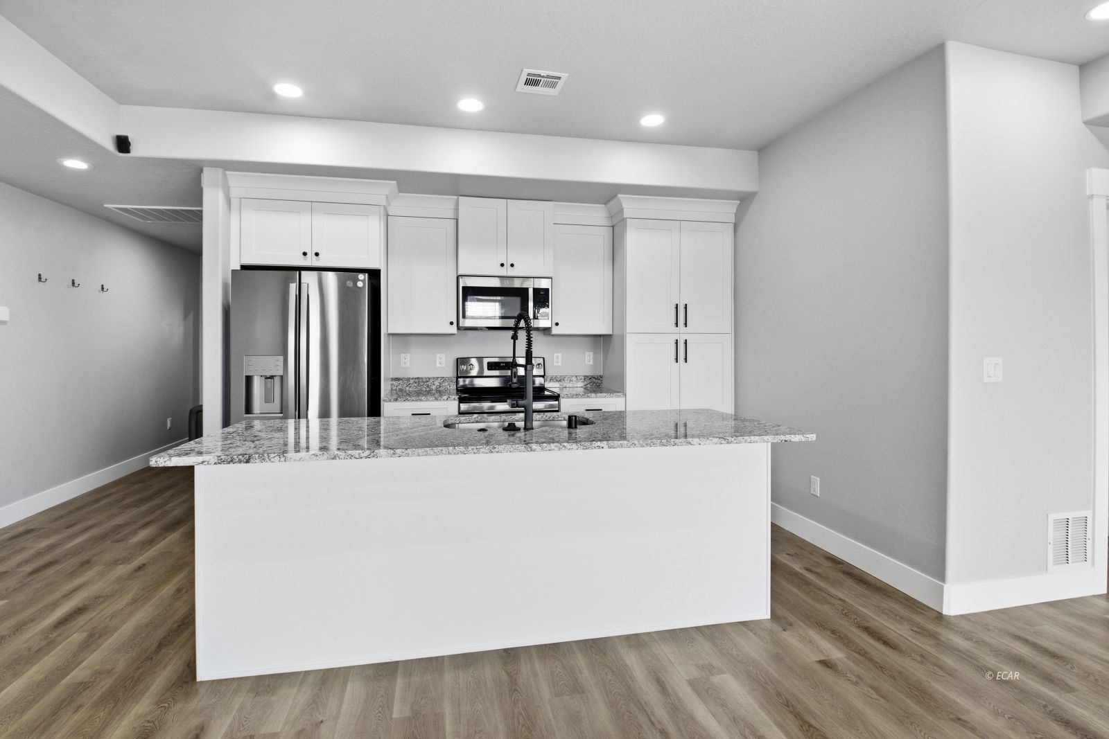 2701 Quartz Drive Property Photo 11