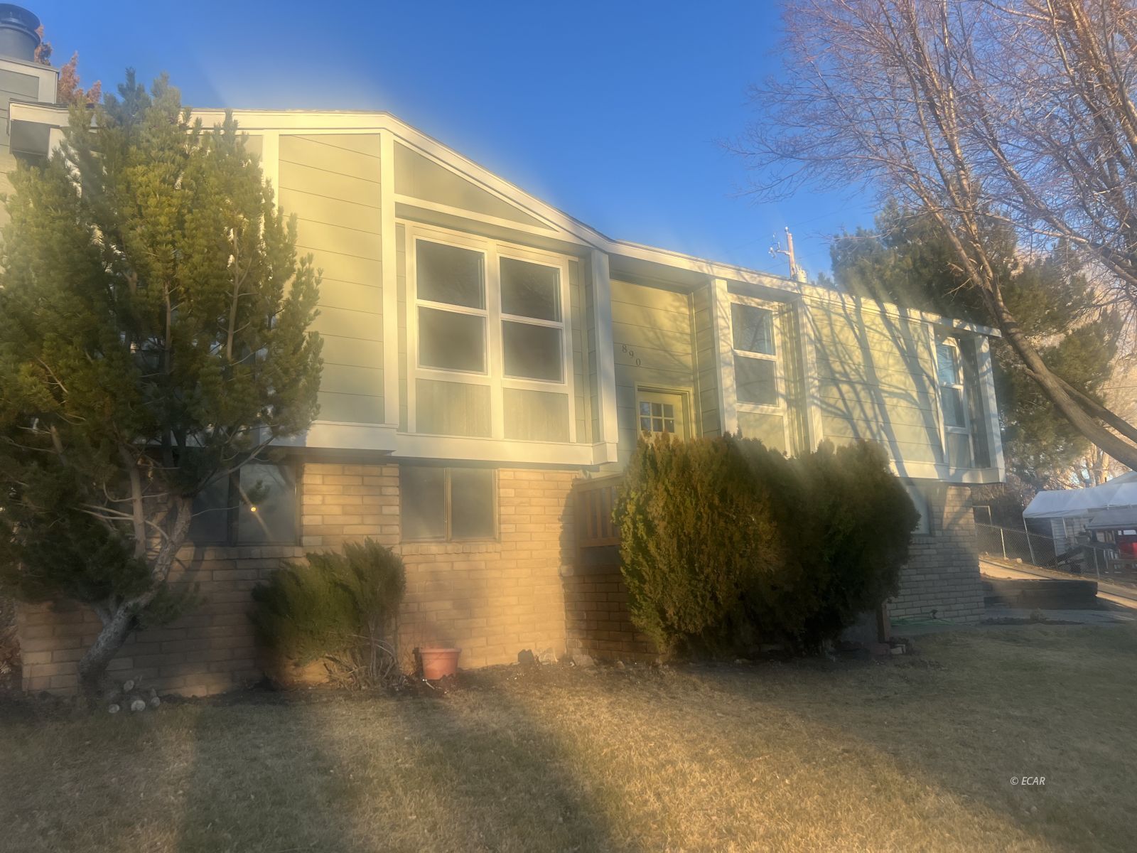 890 6th Street Property Photo 4