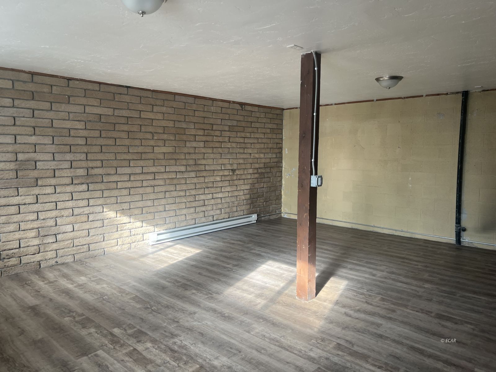 890 6th Street Property Photo 7