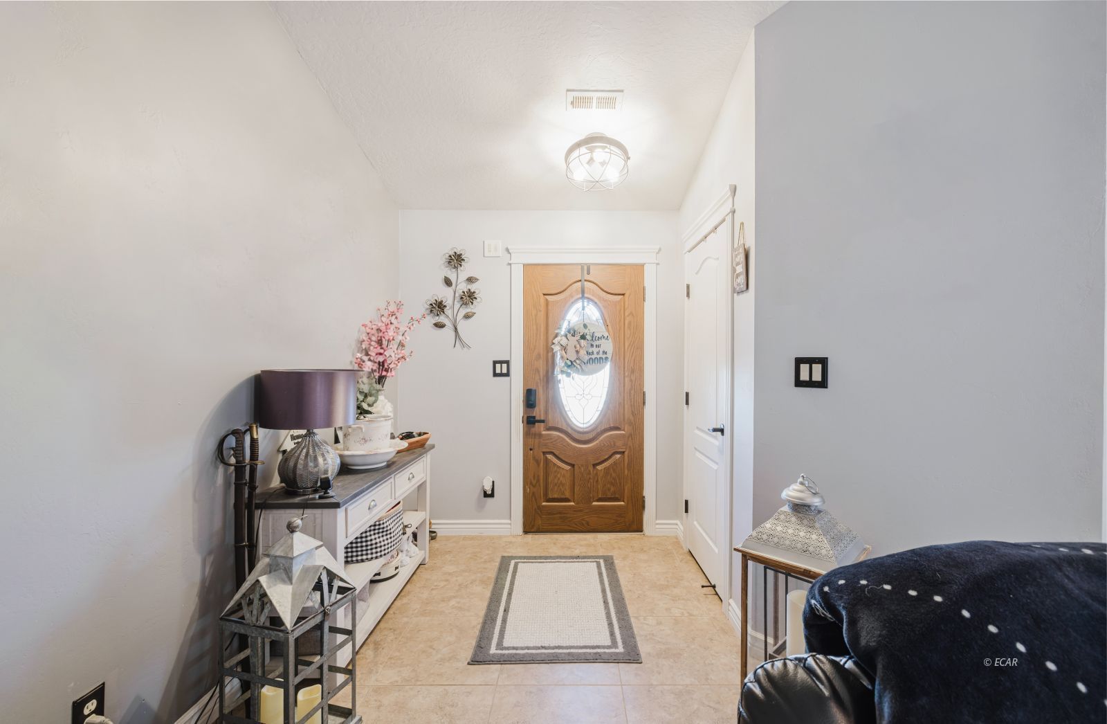 1151 Amber Way Property Photo 4