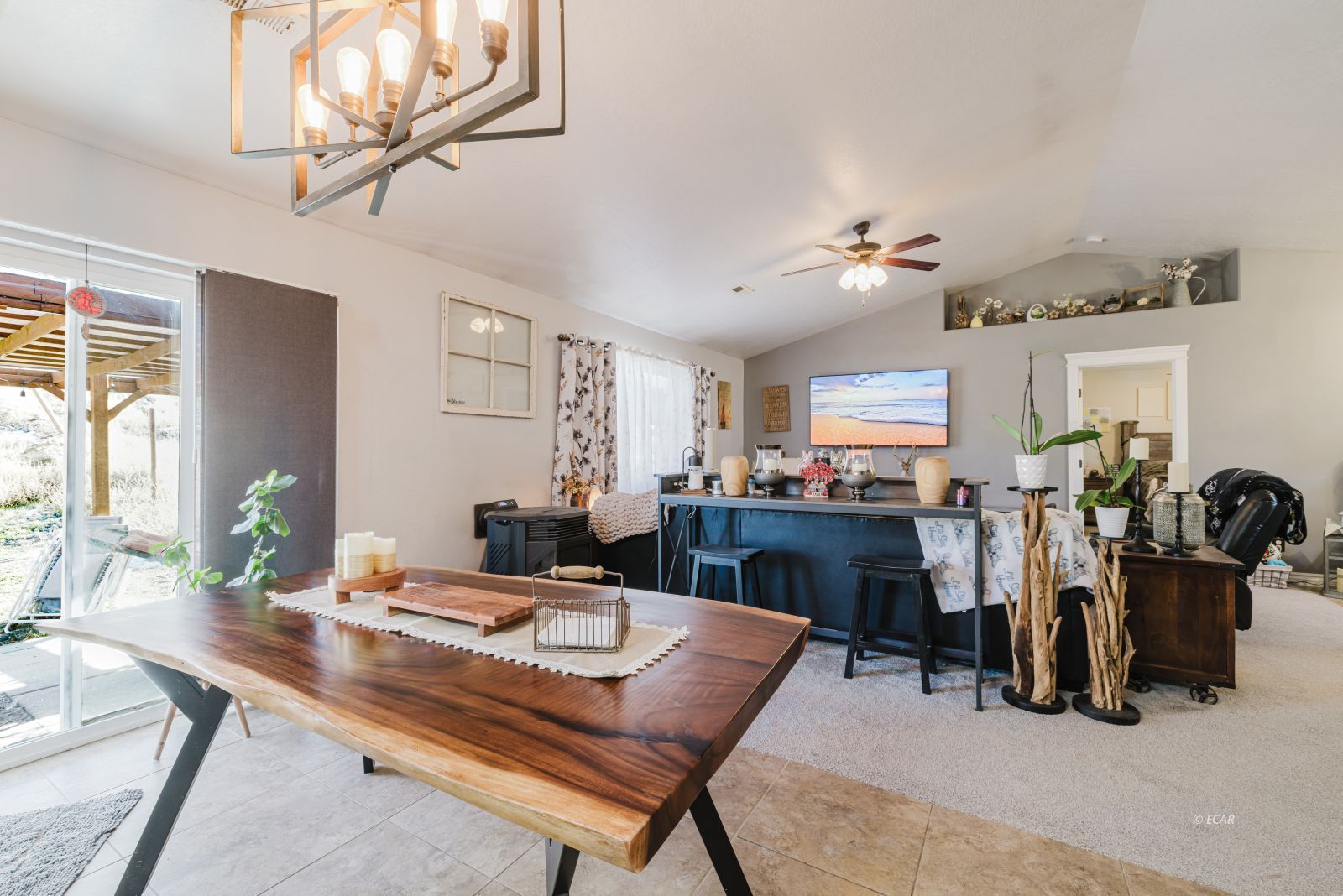 1151 Amber Way Property Photo 10