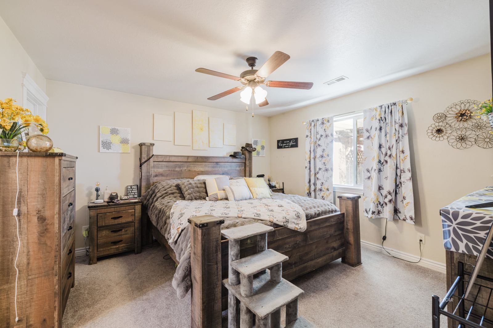 1151 Amber Way Property Photo 13