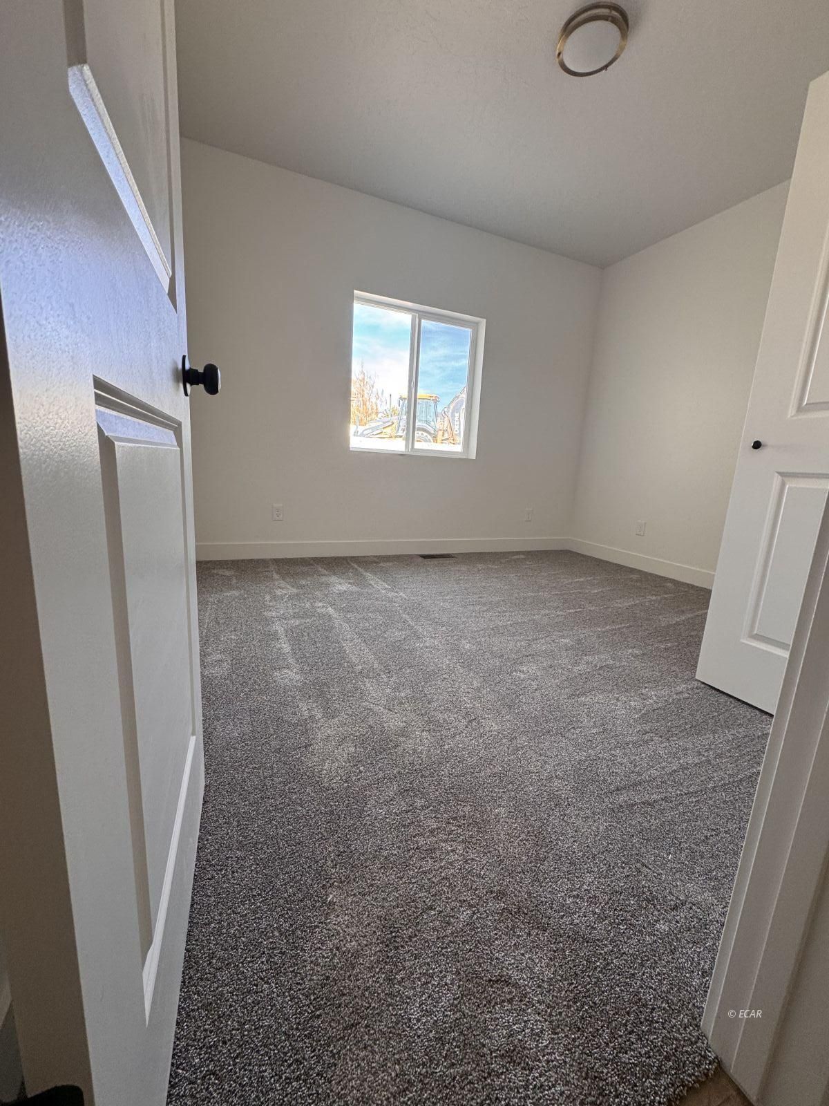 2943 Eleanor Court Property Photo 24