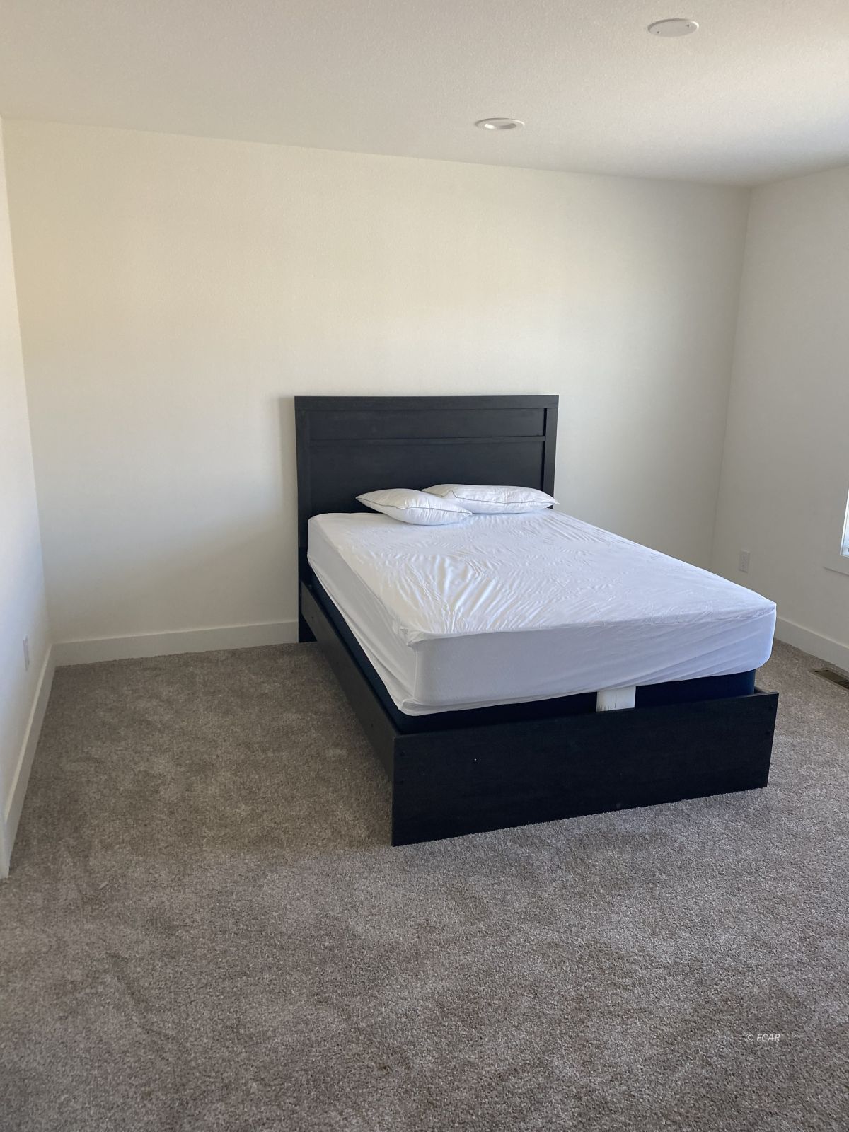 2155 Mcclellan Avenue Property Photo 12