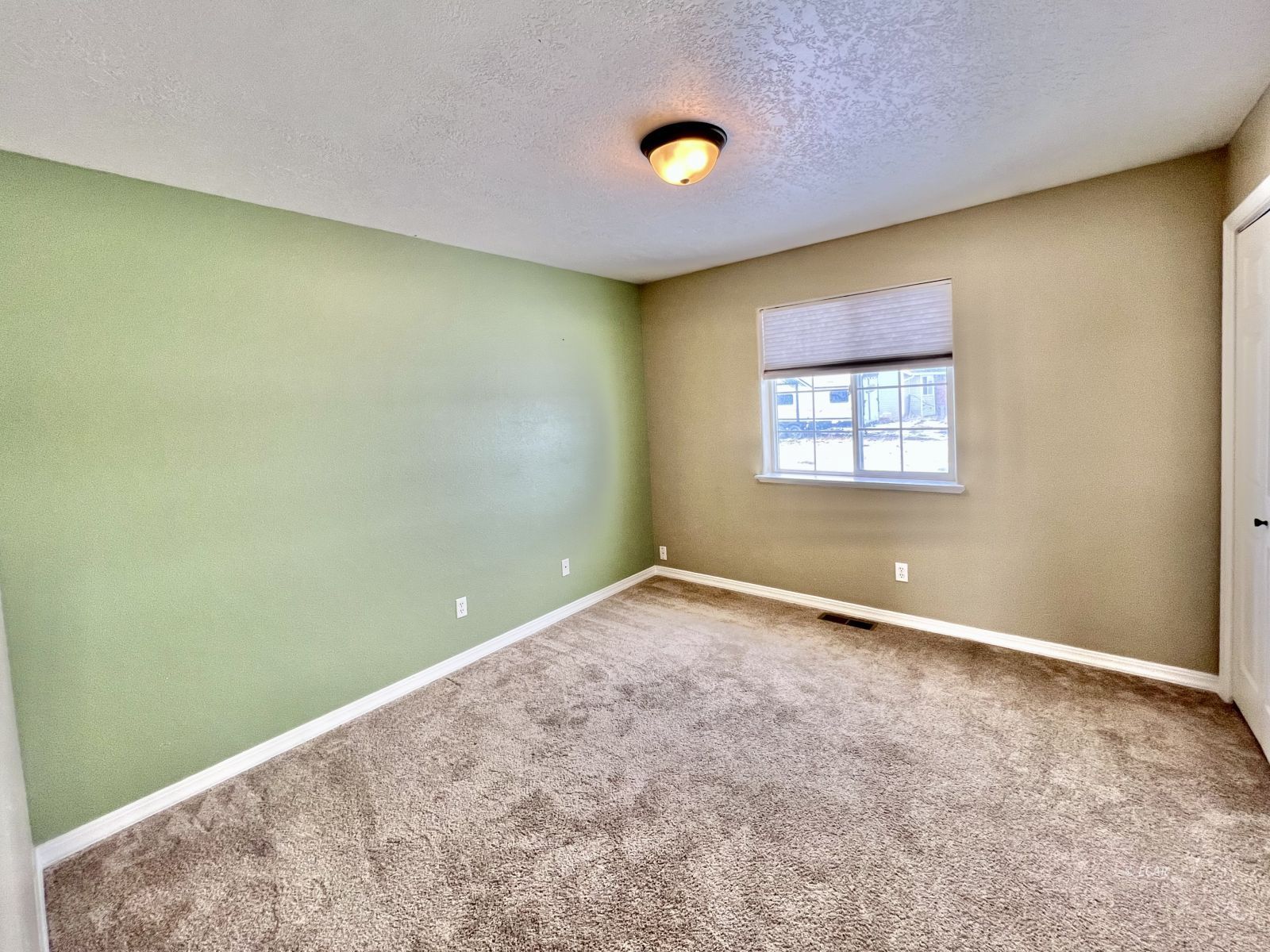 262 Glenvista Drive Property Photo 12