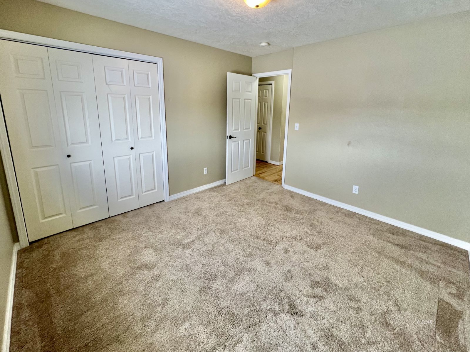 262 Glenvista Drive Property Photo 13