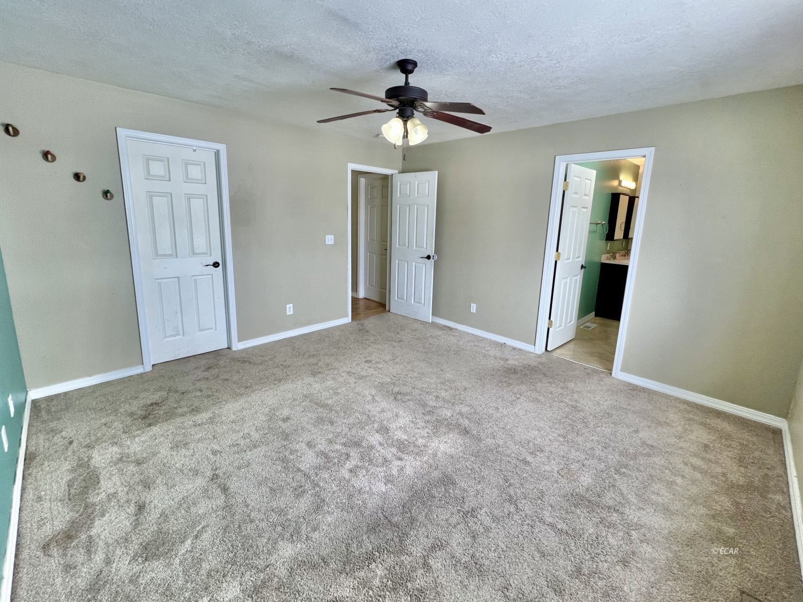 262 Glenvista Drive Property Photo 18