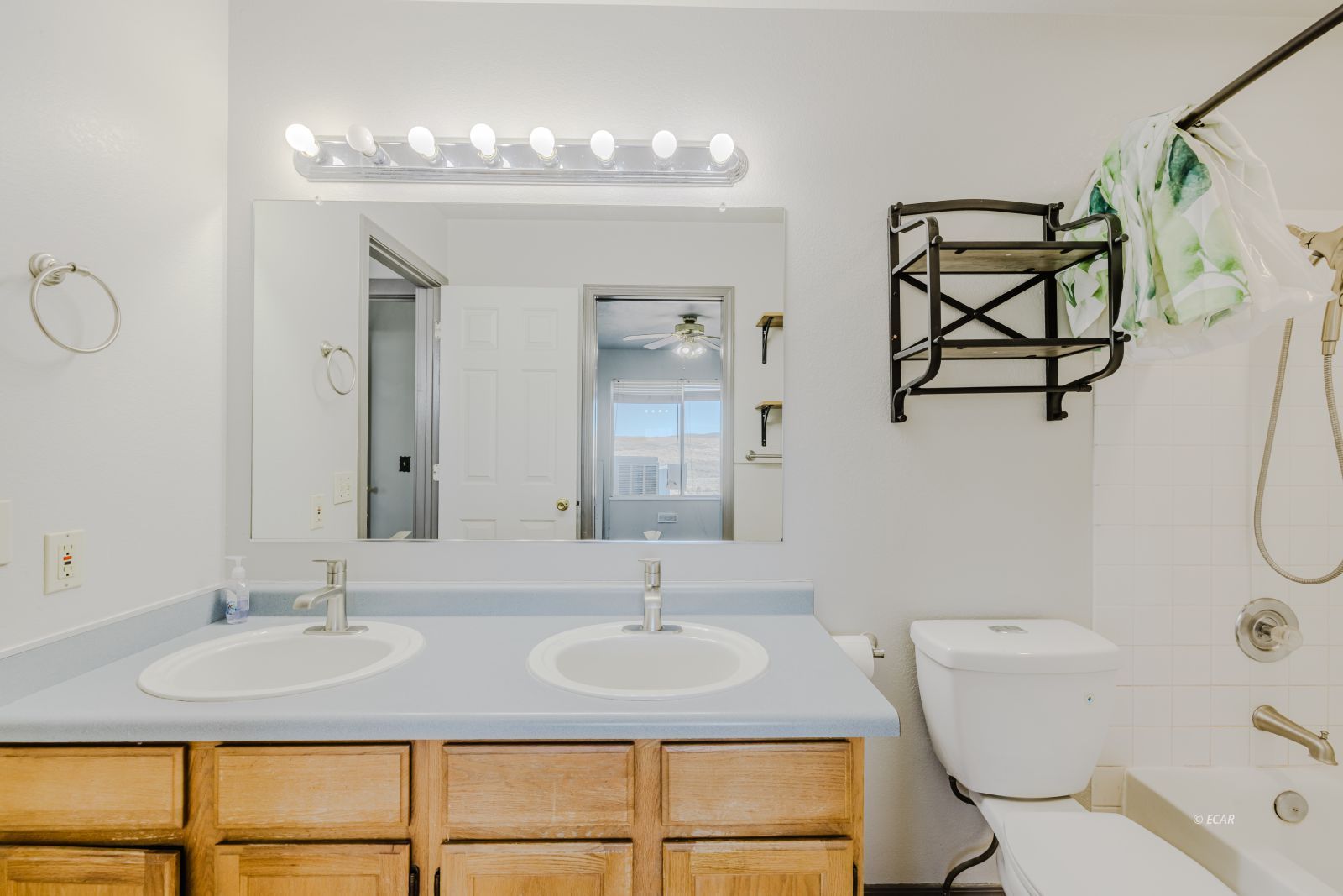 135 Glenvista Drive Property Photo 24