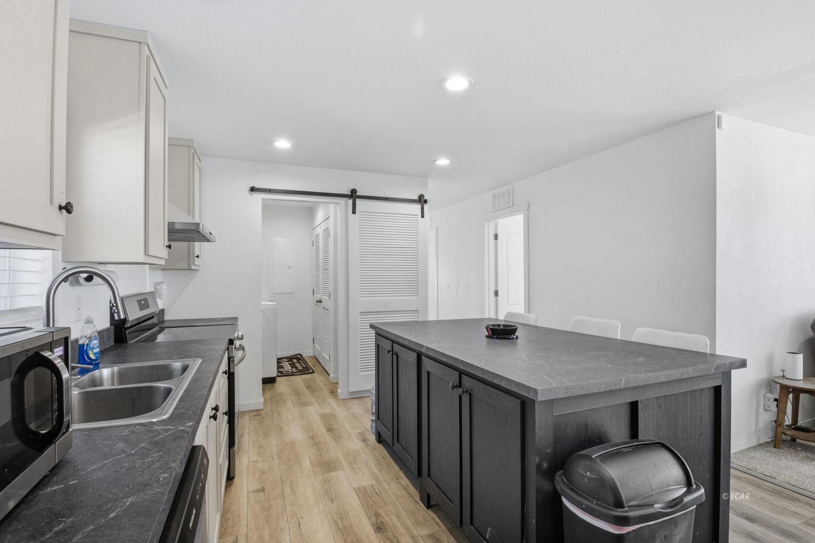 5731 Sulphur Spring Street Property Photo 8