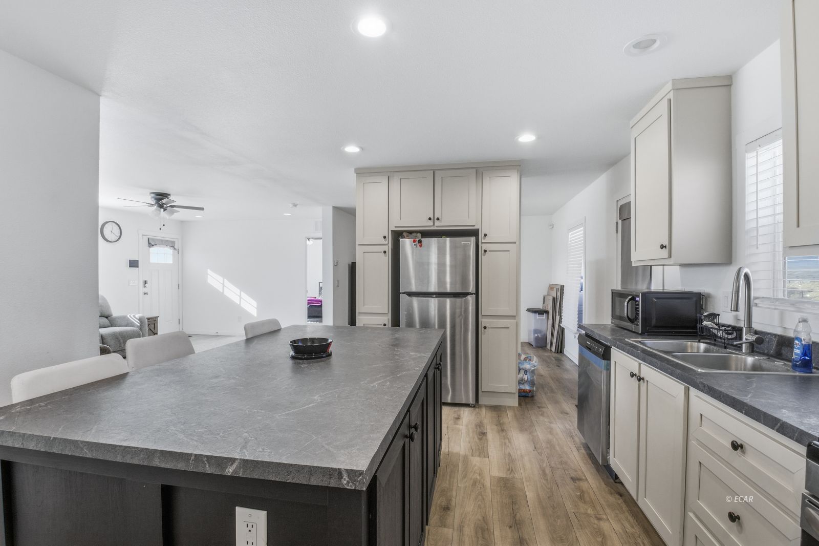 5731 Sulphur Spring Street Property Photo 9