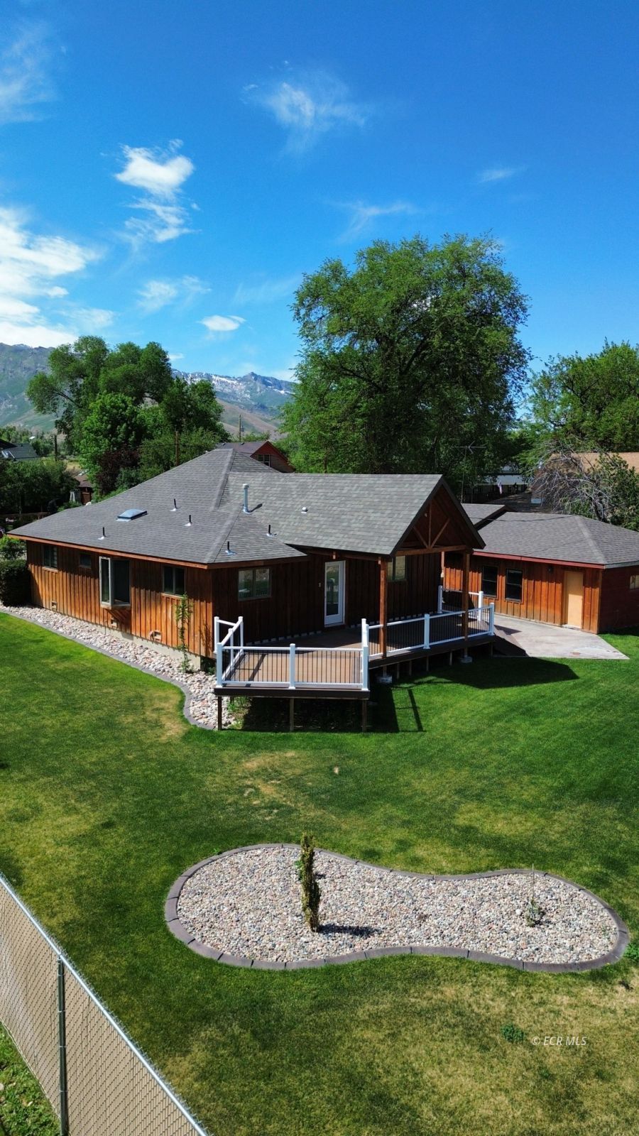 688 Lamoille Road Property Photo 2