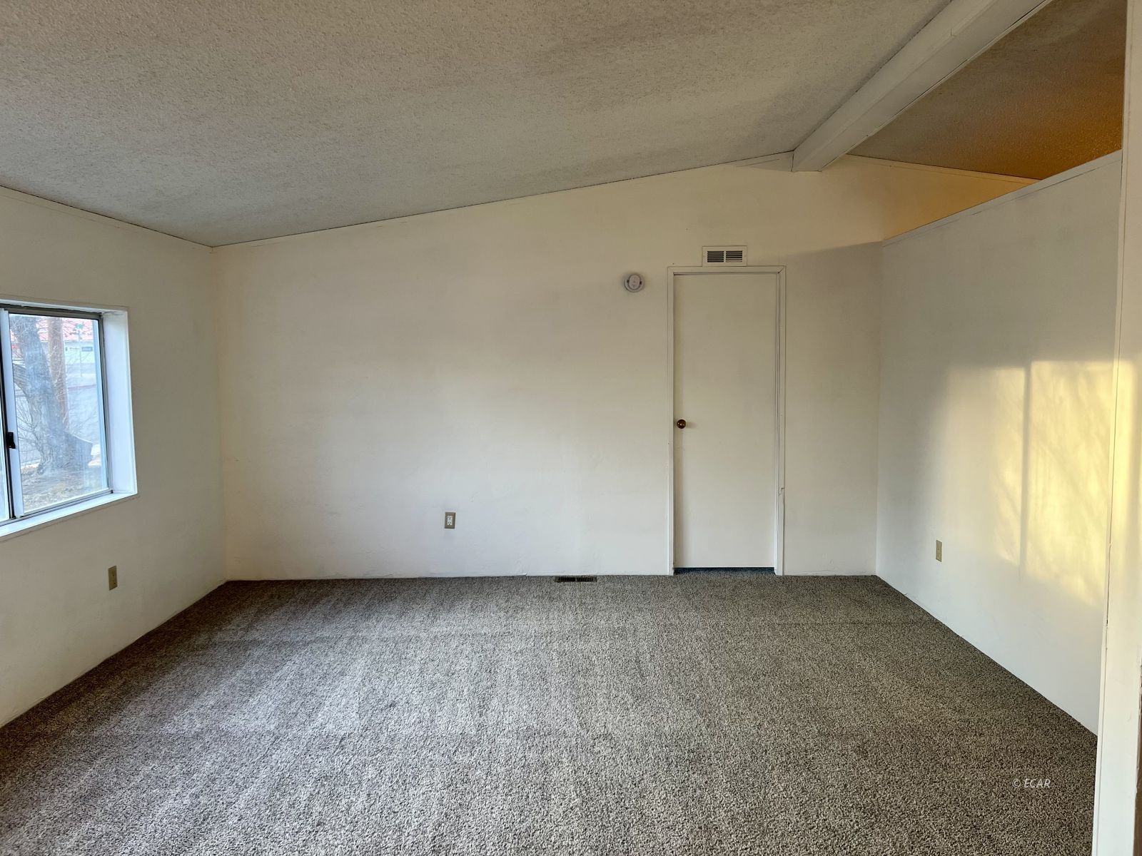 1006 Cedar Street Property Photo 10