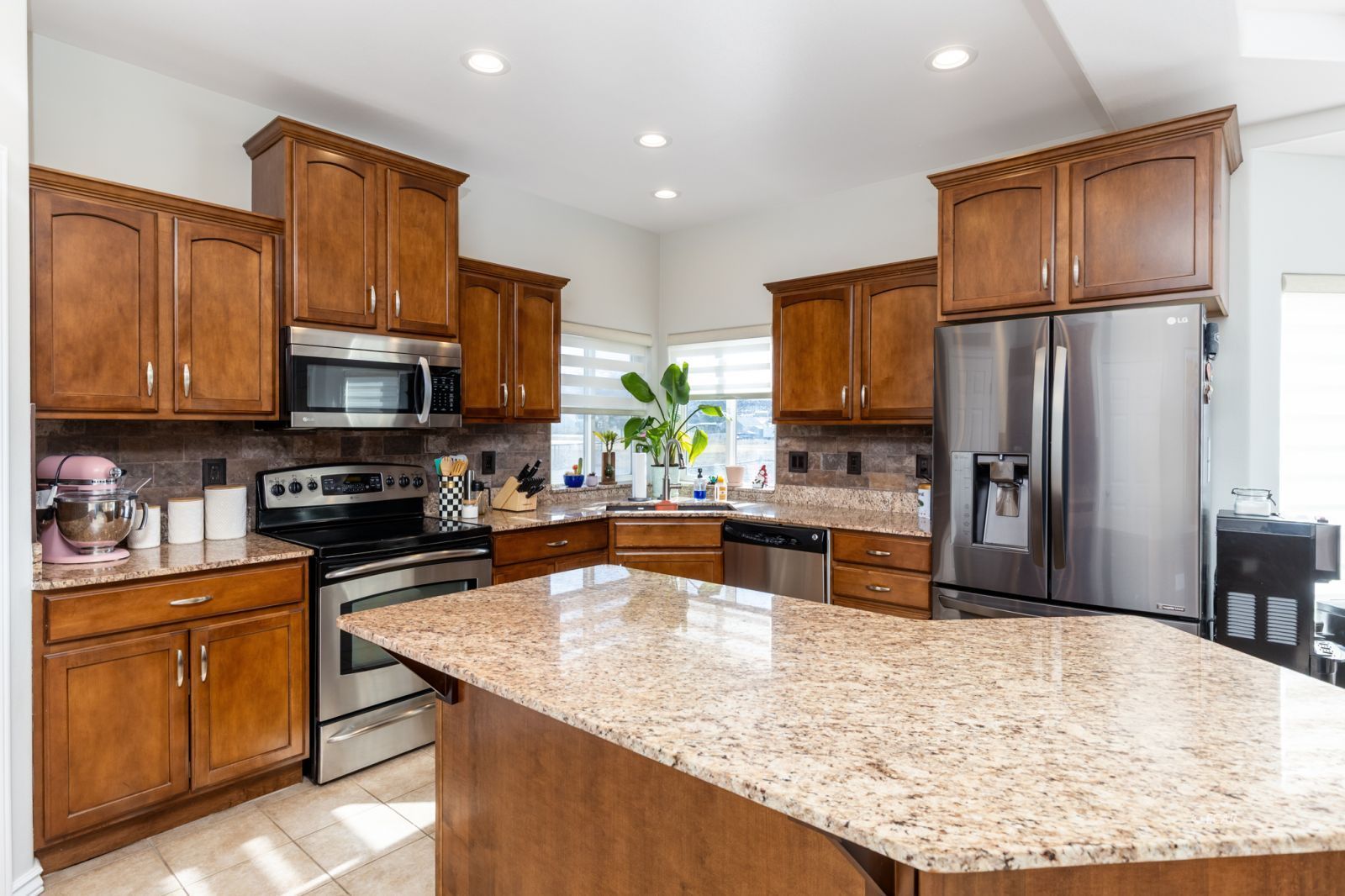 210 Northglen Drive Property Photo 10