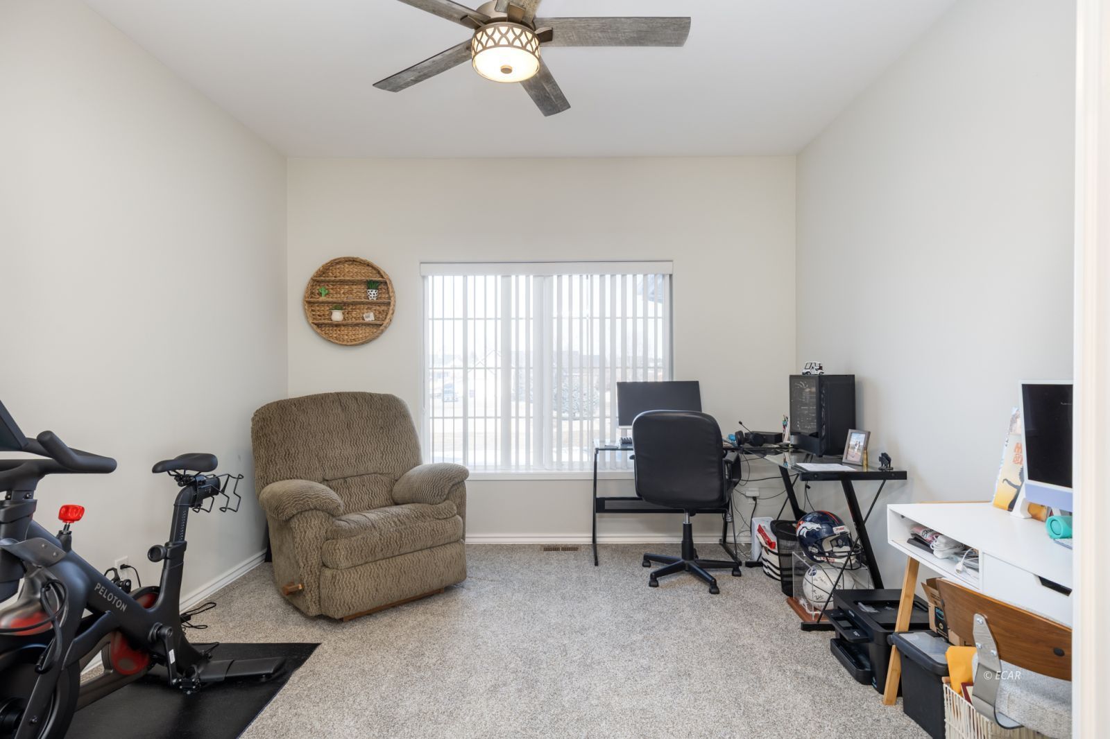 210 Northglen Drive Property Photo 28