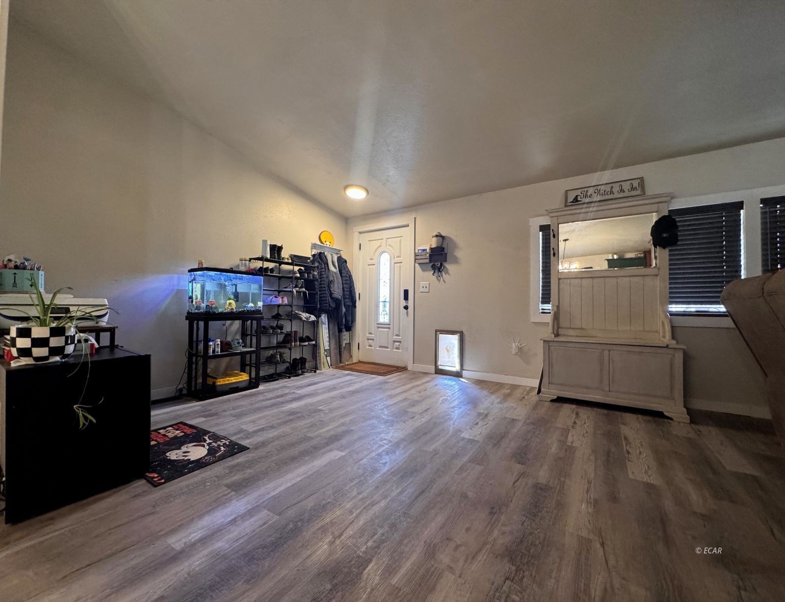 614 Fir Street Property Photo 3