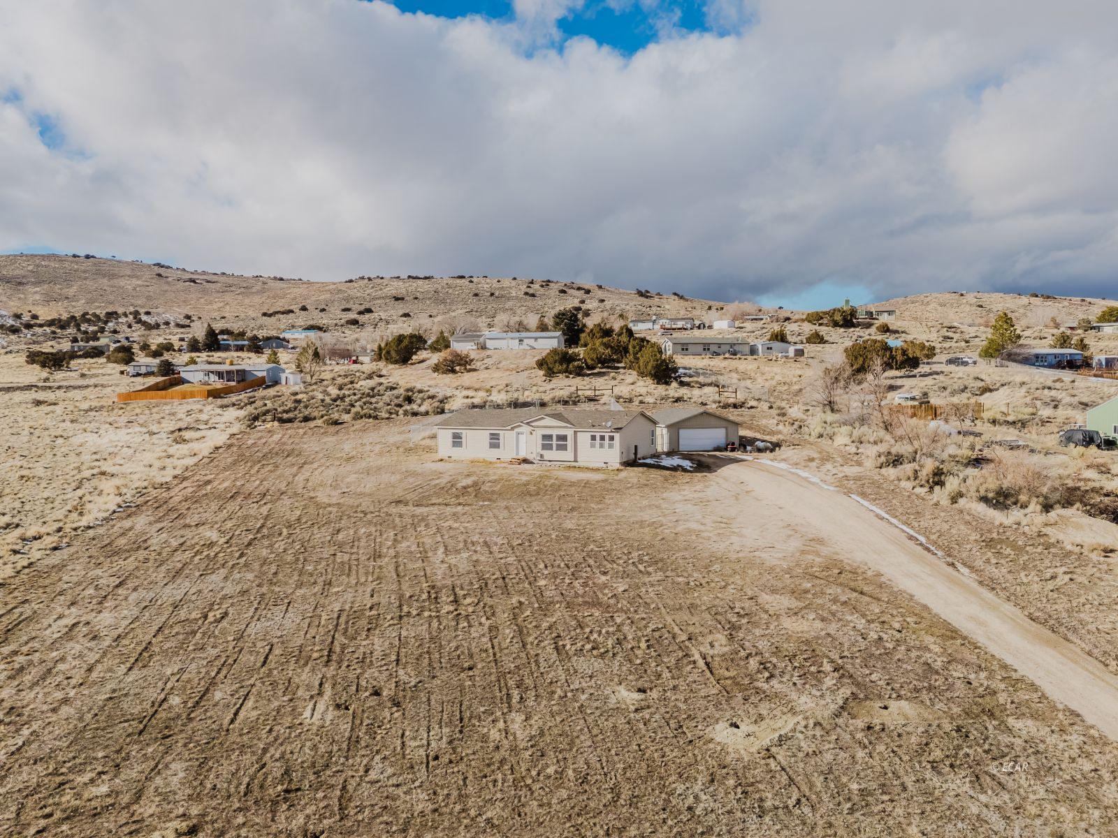 705 Hayland Drive Property Photo 3